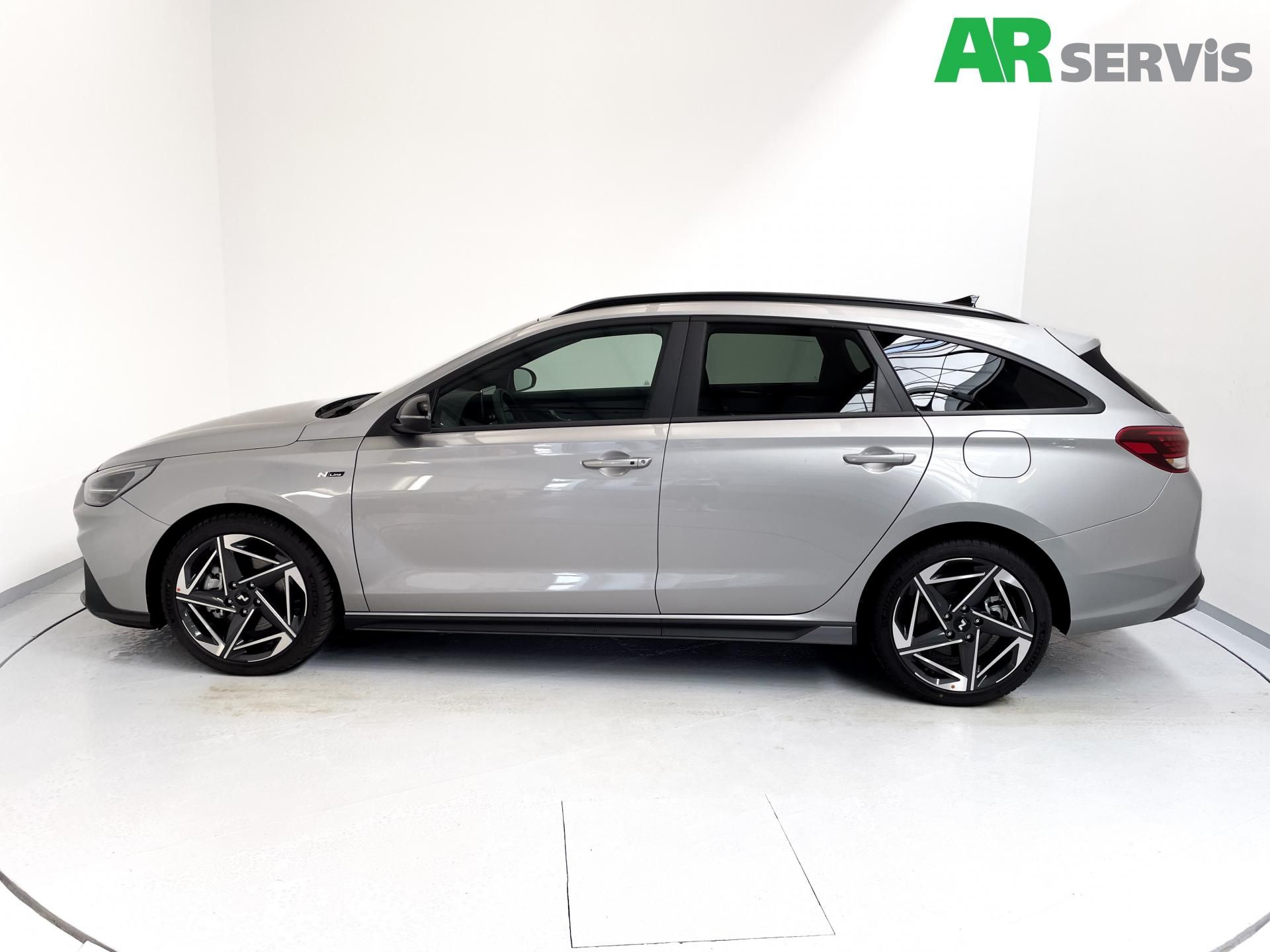 Hyundai i30, N Line 1.5 T-GDI 103kW - fotka 2