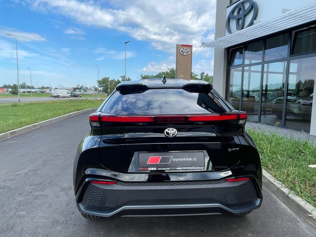 Toyota C-HR, 2.0 Hybrid 4x4 Executive Prem - fotka 6