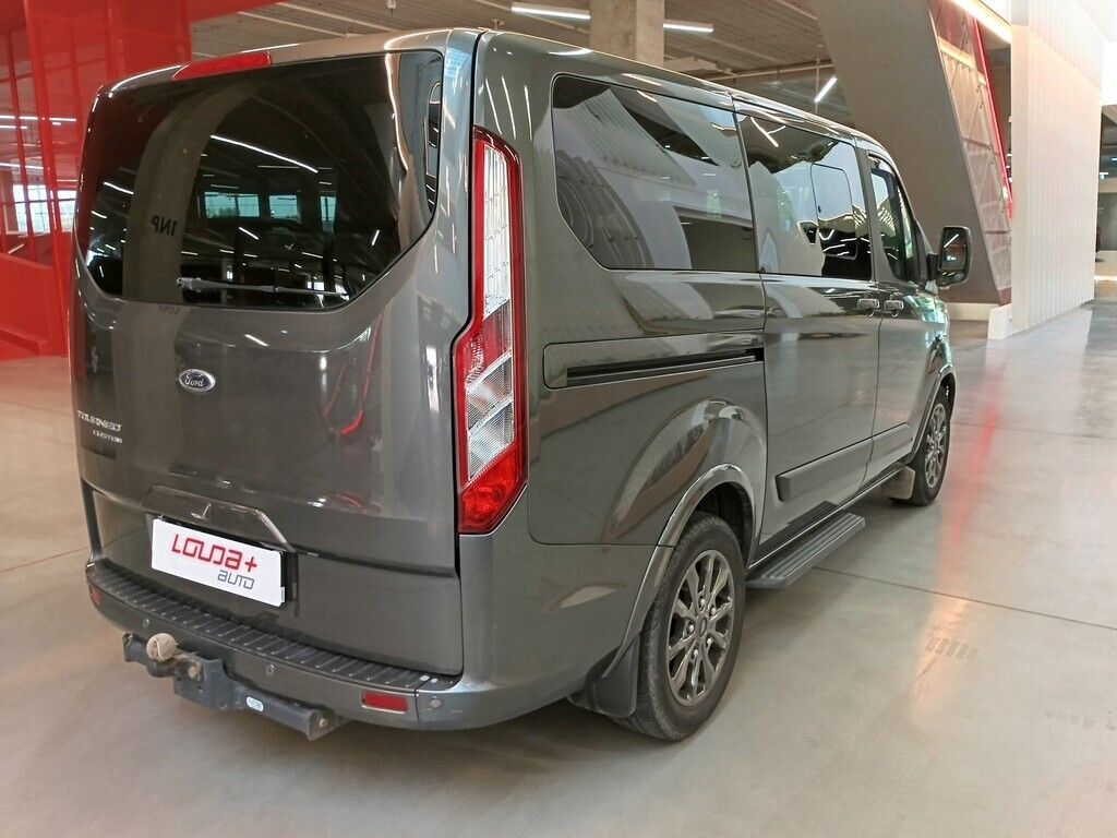 Ford Tourneo Custom, 2.0  77 kW - fotka 2