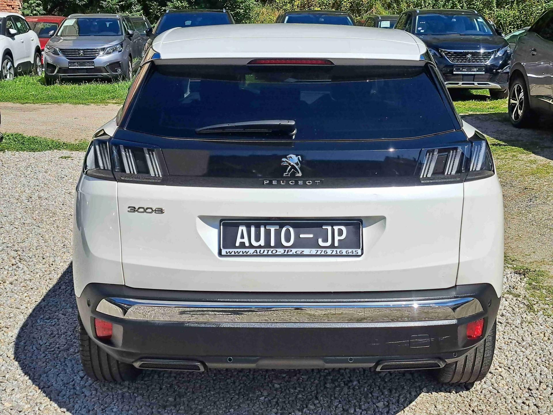Peugeot 3008, 1,2 PT EAT8 ALLURE kamera NAVI - fotka 4