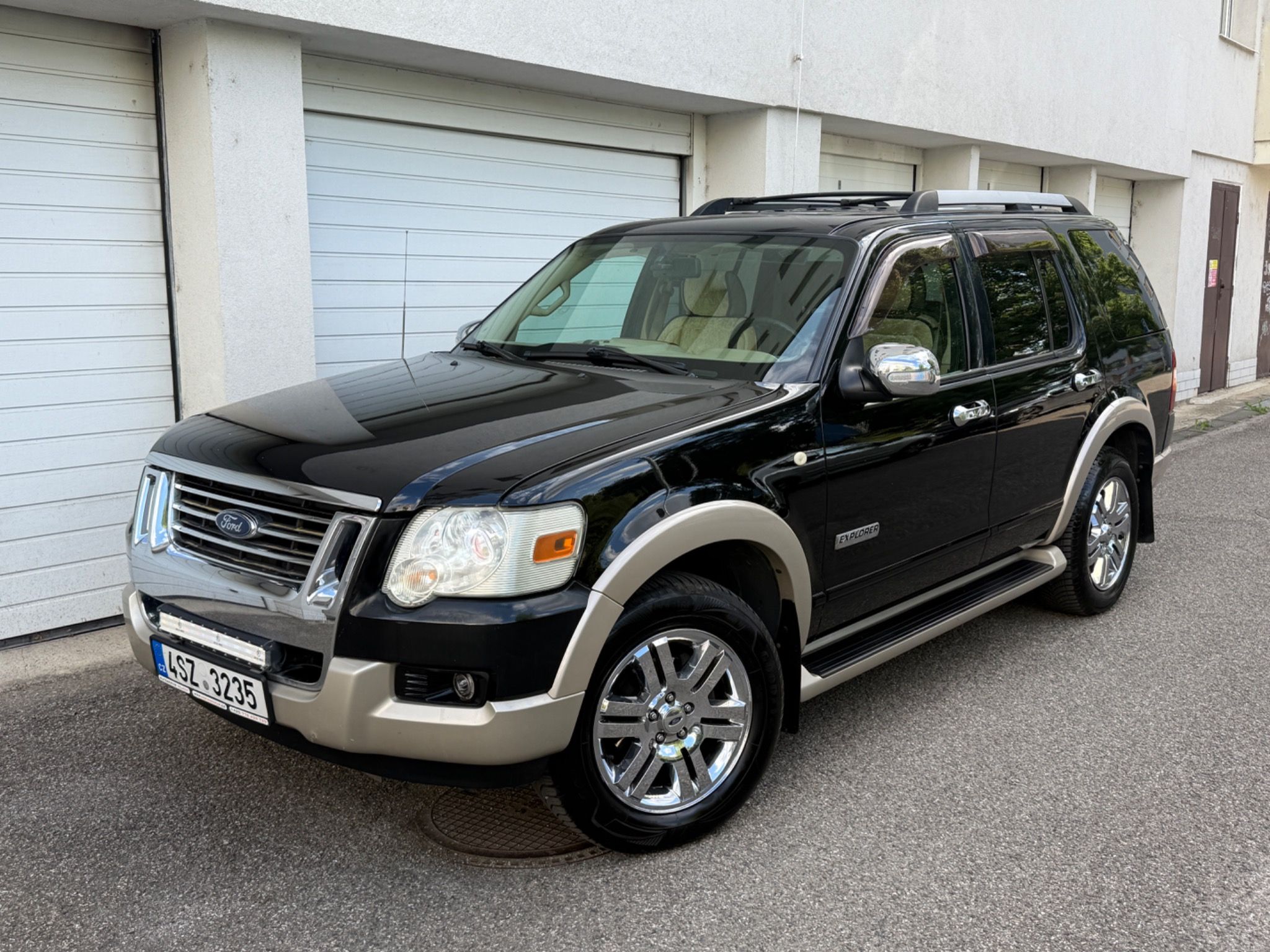 Ford Explorer, V8 4.6i + LPG 217kw Aut Taž 2t