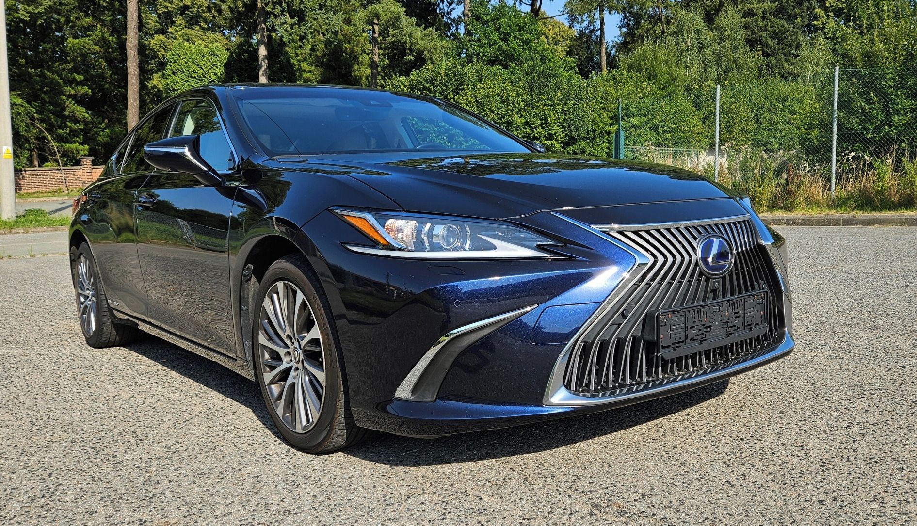 Lexus ES 300h, 2.5i+el 131kW hybrid 60700km!