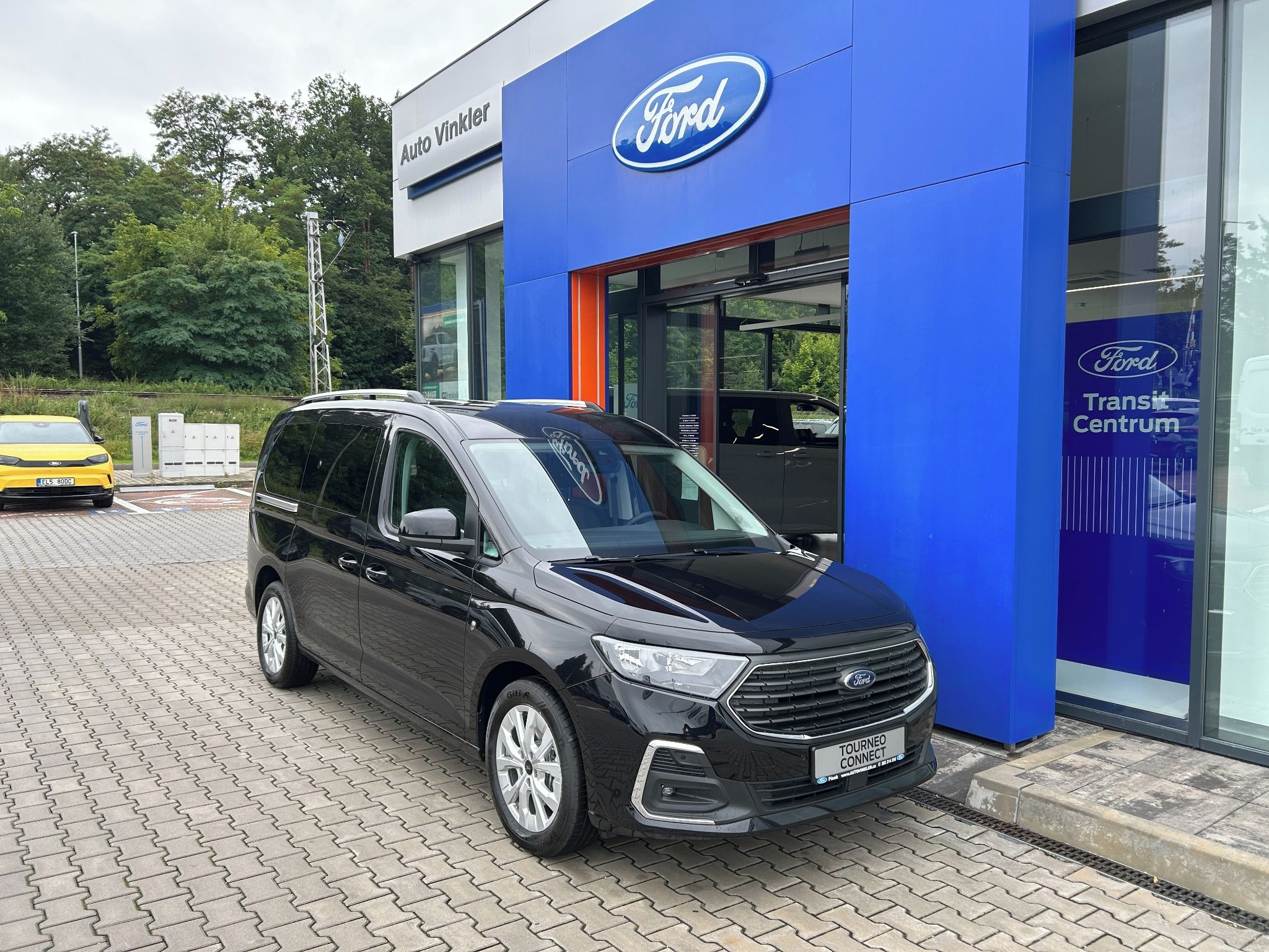 Ford Tourneo Connect, 1.5 Ecoboost 85kW AT Titanium