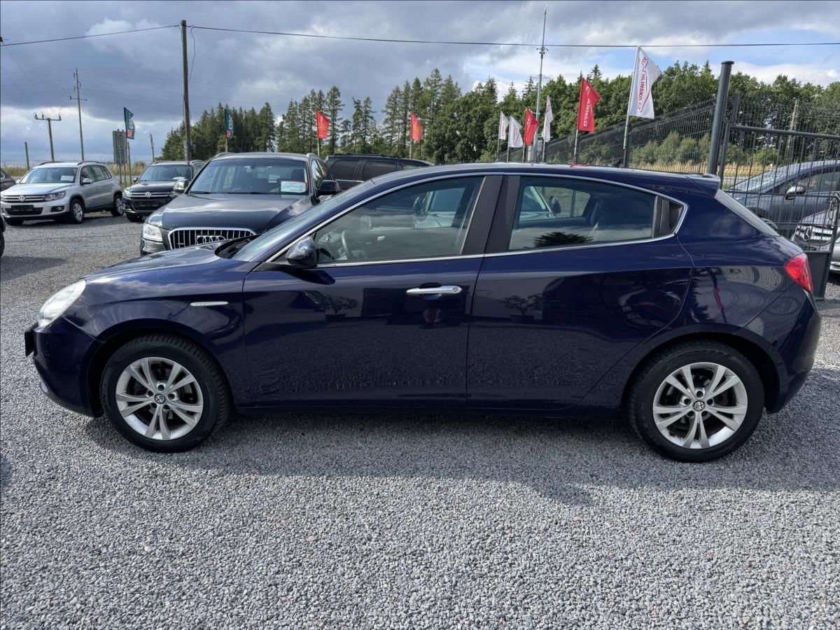 Alfa Romeo Giulietta, 1.6 Mjtd 77kw - fotka 4