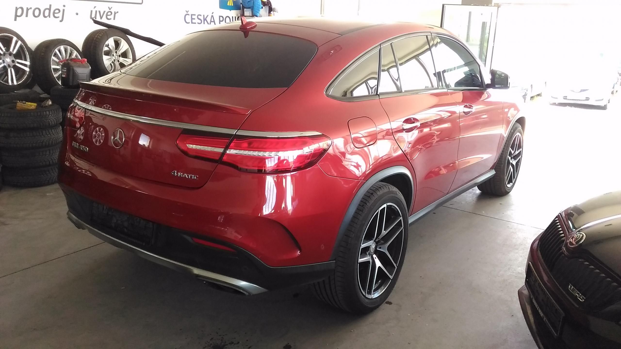 Mercedes-Benz GLE, 450I,270KW,LED,PANOR.ALU r.21 - fotka 3