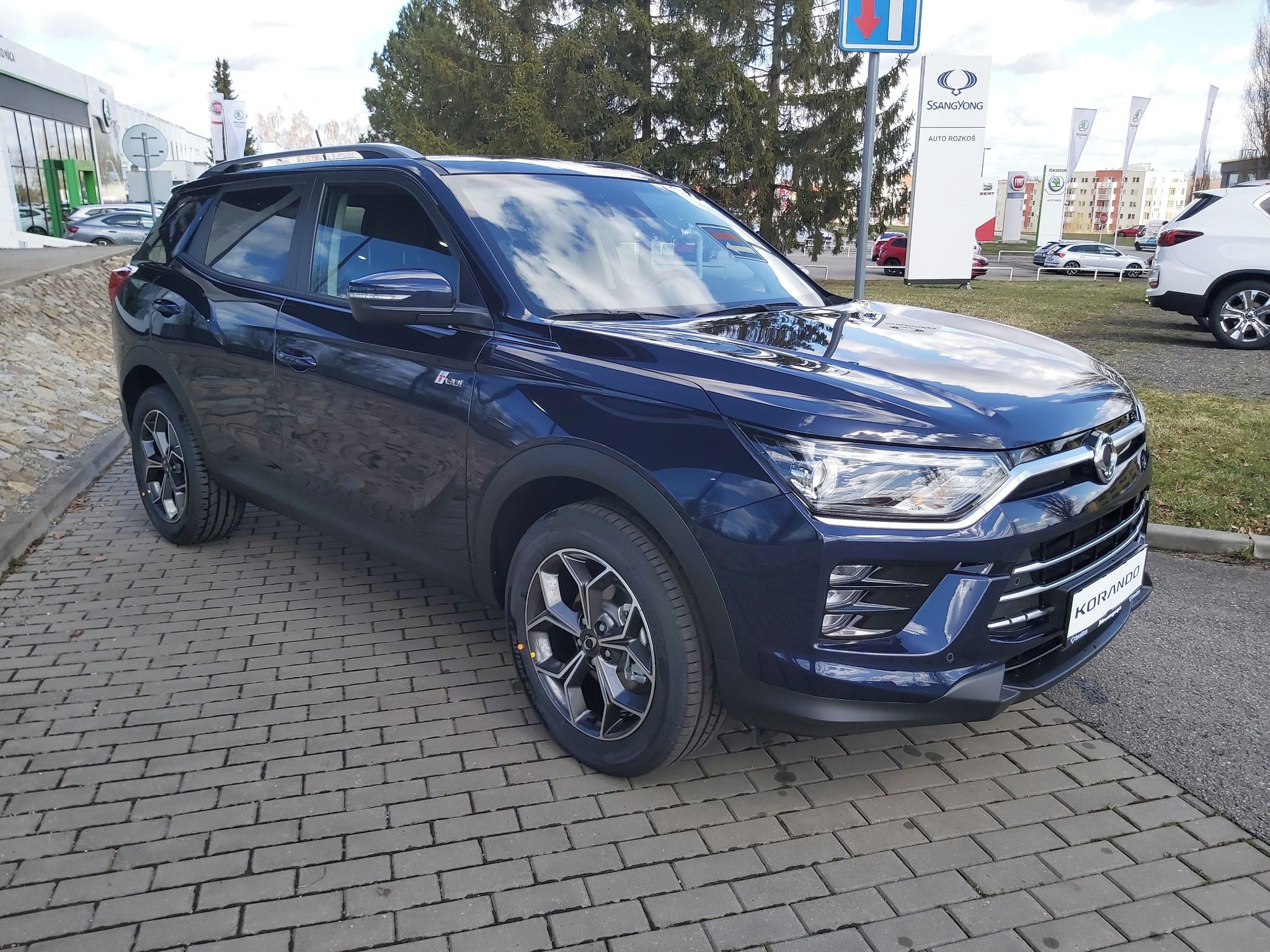 SsangYong Korando, 1,5 GDI Turbo 2WD 6AT SLEVA - fotka 3