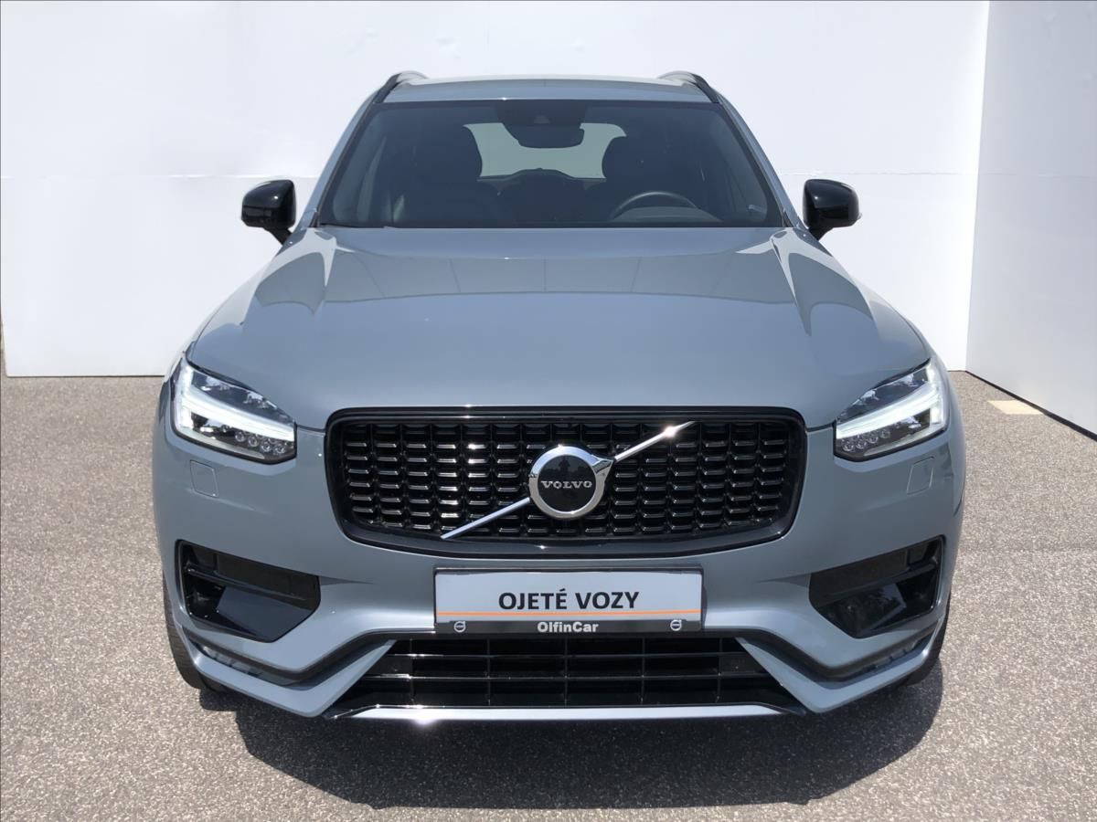 Volvo XC90, 2,0 AWD R-DESIGN  B5 - fotka 4