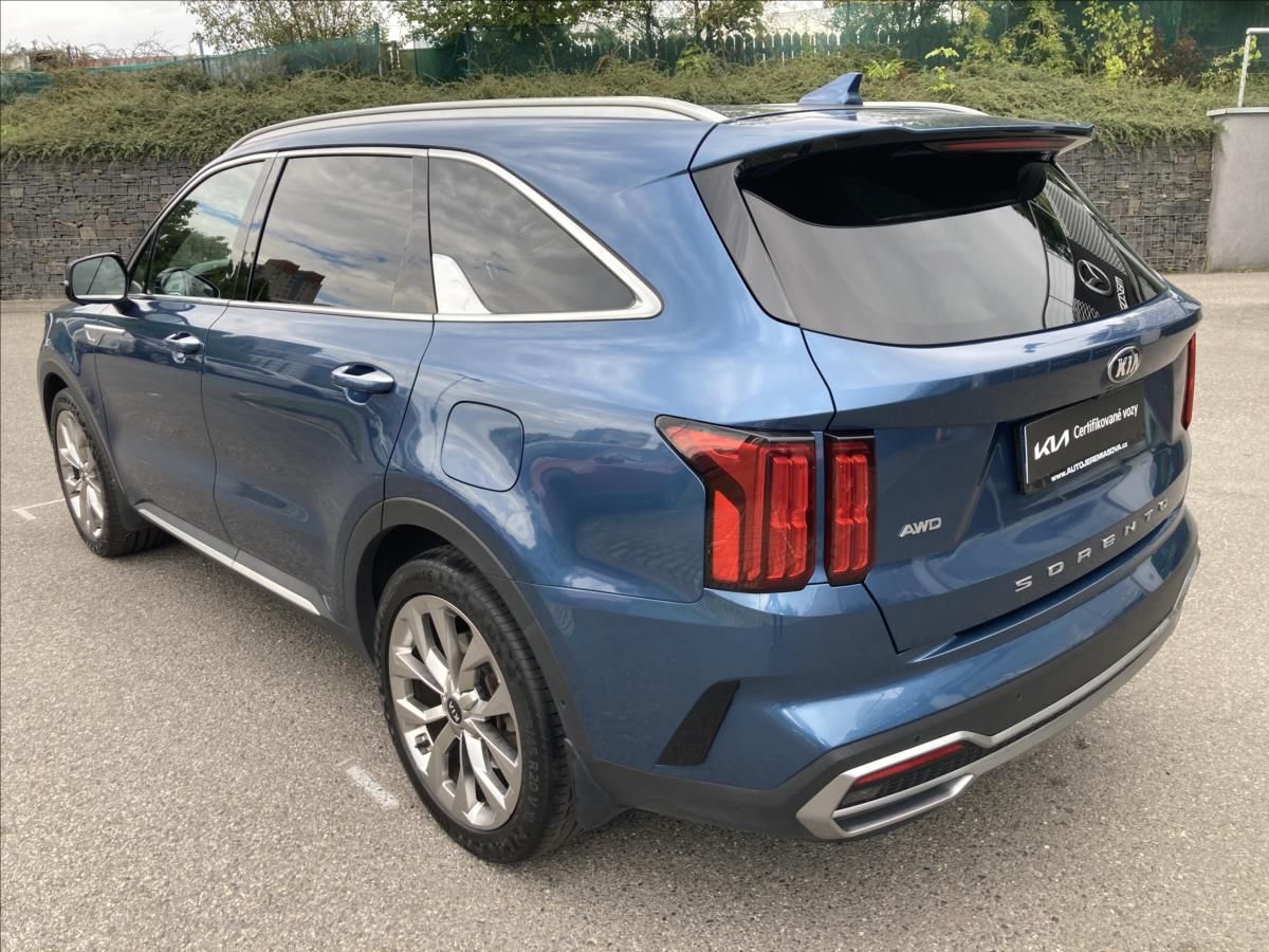 Kia Sorento, 2,2 CRDi AT 4x4 TOP ZÁRUKA - fotka 3