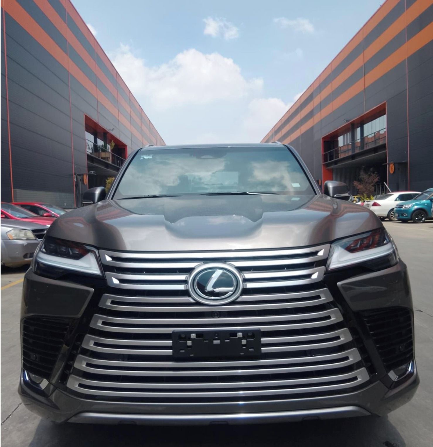 Lexus, LX 700h Luxury - fotka 3