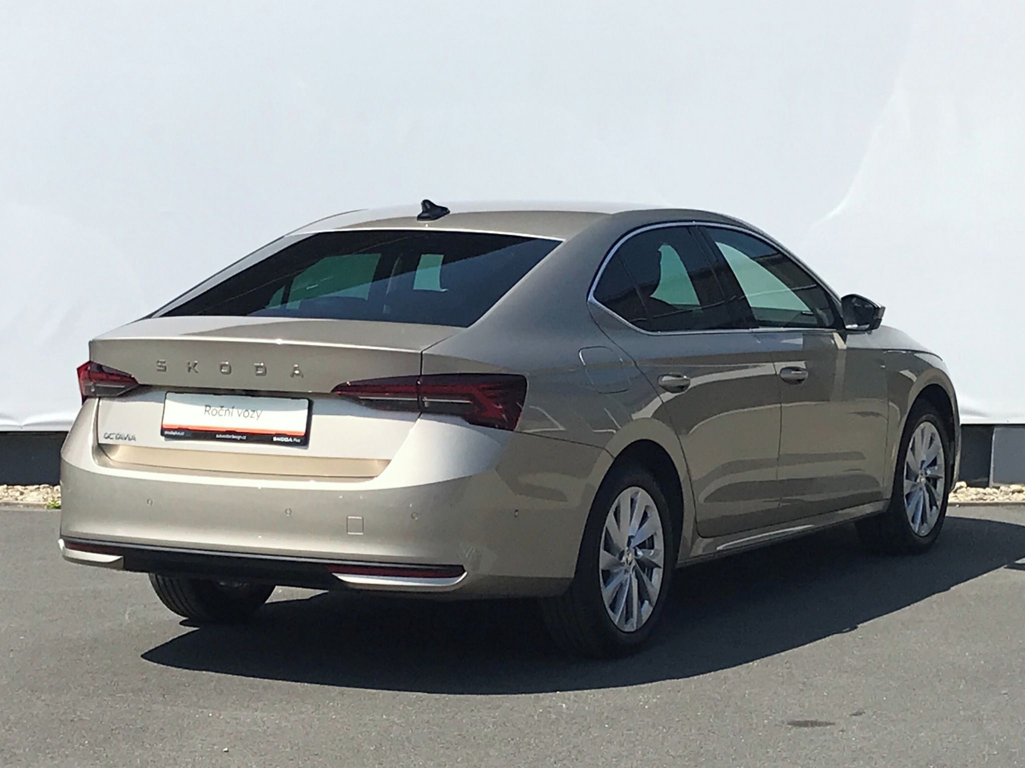 Škoda Octavia, 2.0TDi 110kW 7°DSG TopSl.TAŽNÉ - fotka 2