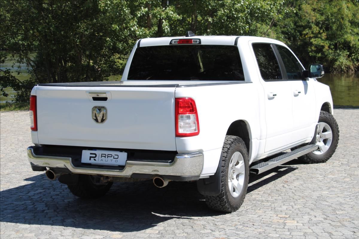 Dodge Ram, 1500 5.7 HEMI V8 4WD BIG HORN - fotka 2
