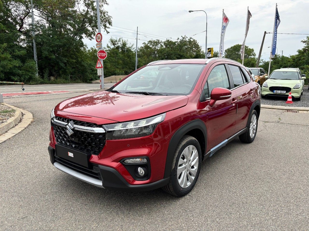 Suzuki S-Cross, 4x4 Premium - fotka 3