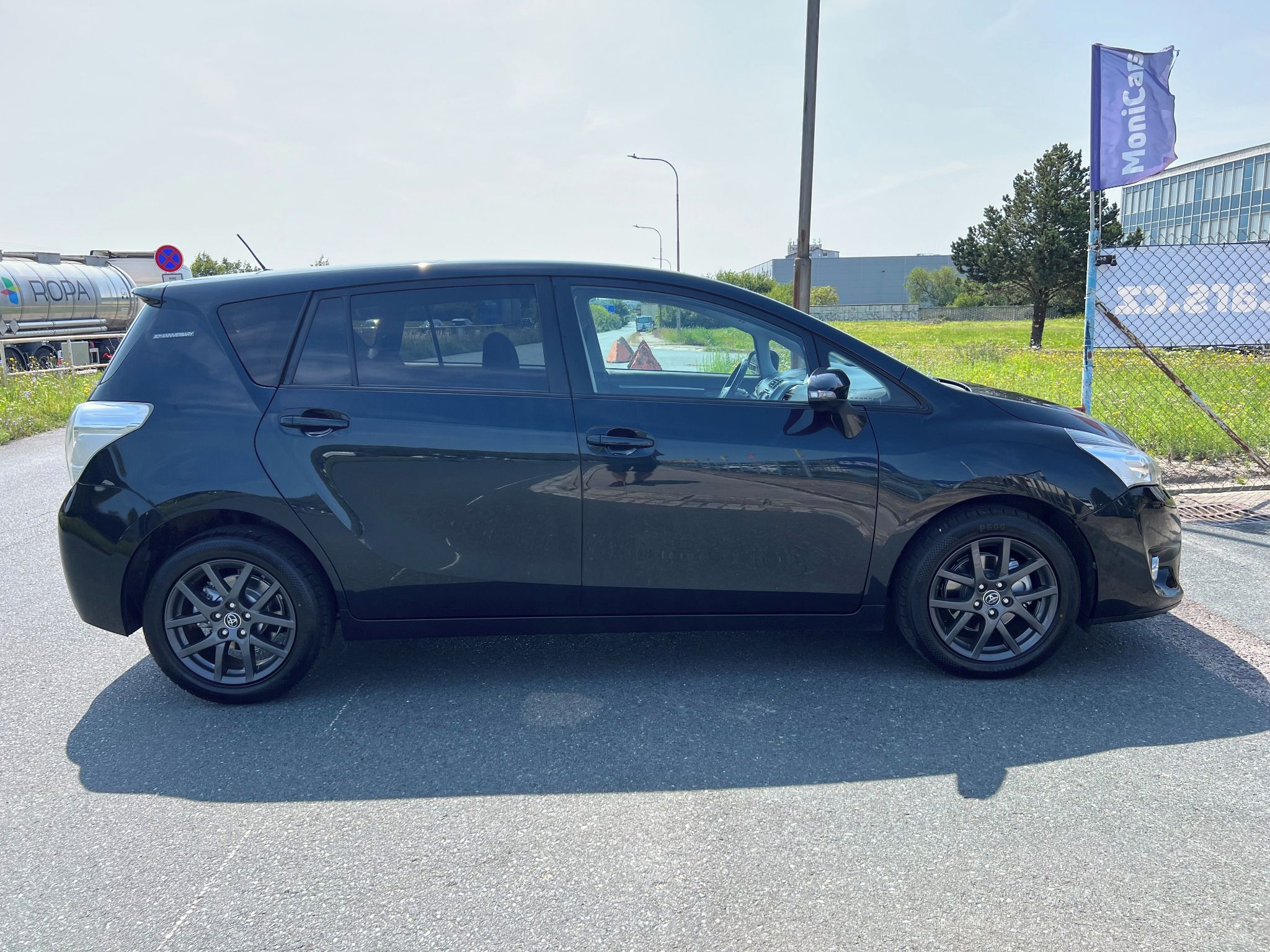 Toyota Verso, 1.6 D-4D 82kW PANORAMA - fotka 4
