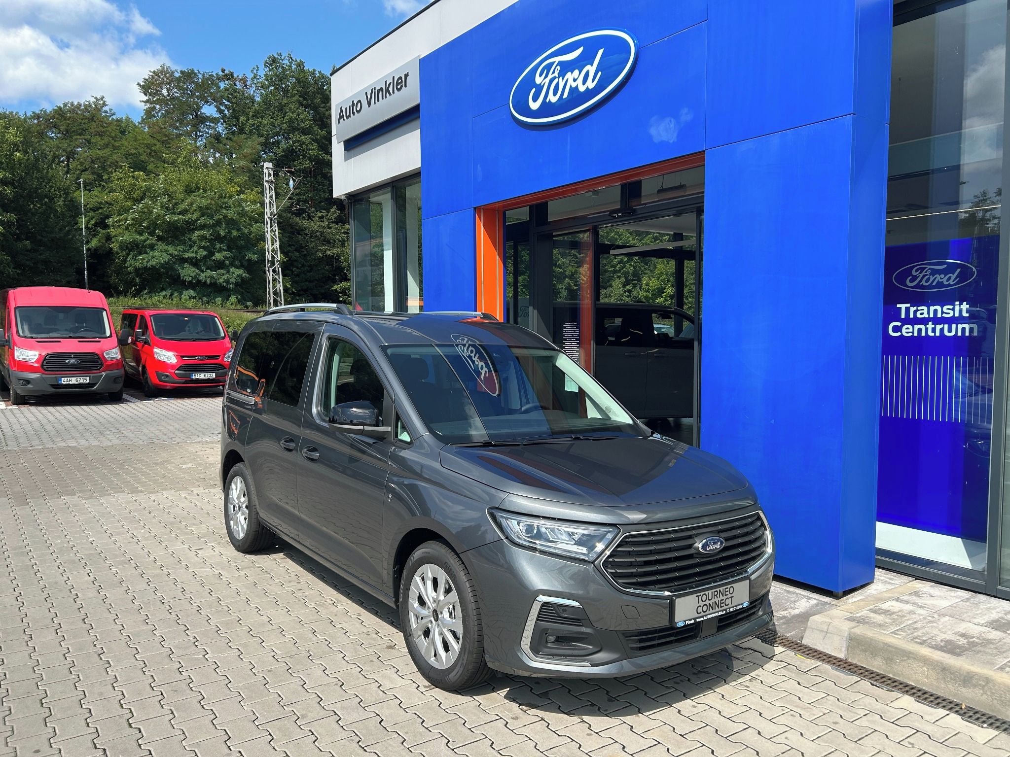 Ford Tourneo Connect, 1.5 Ecoboost 85kW AT Titanium