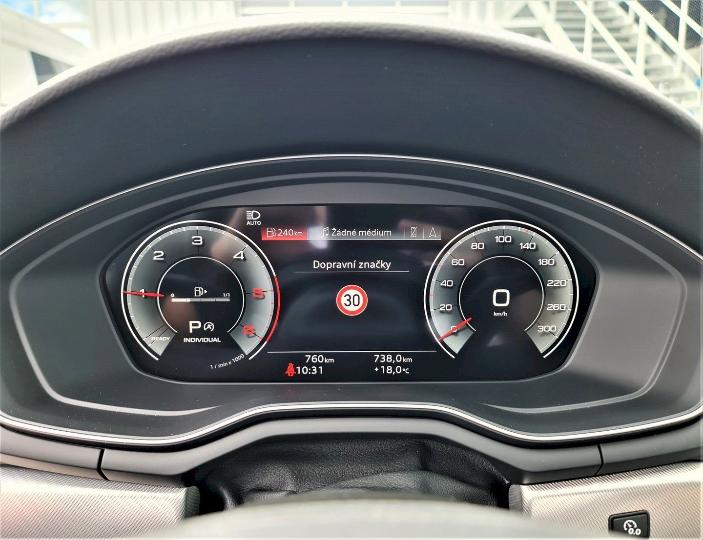 Audi A4 Avant, 40 TDI 150 kW Quattro - fotka 6