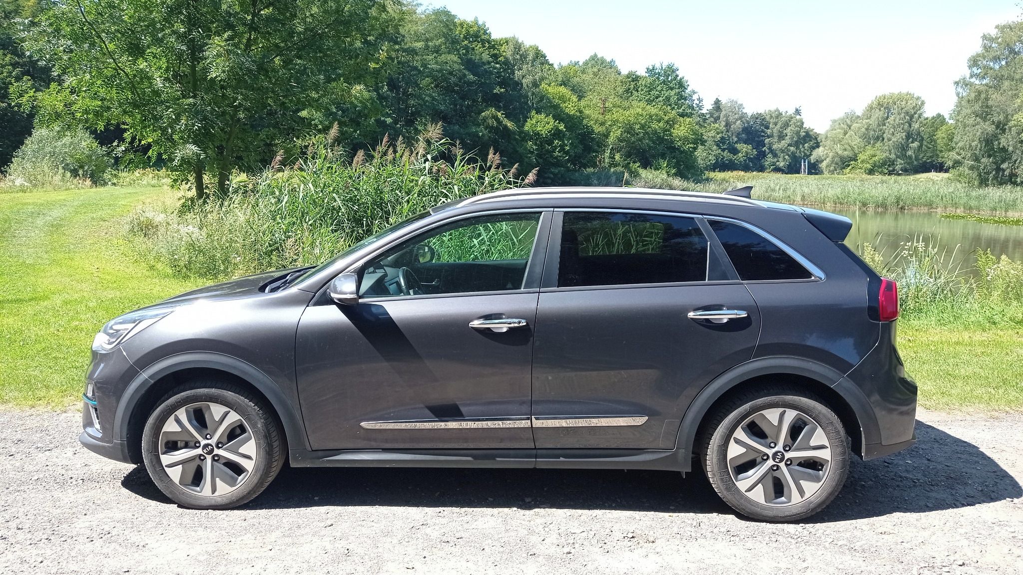 Kia Niro, 64KWh 8 Let záruka / TČ - fotka 2