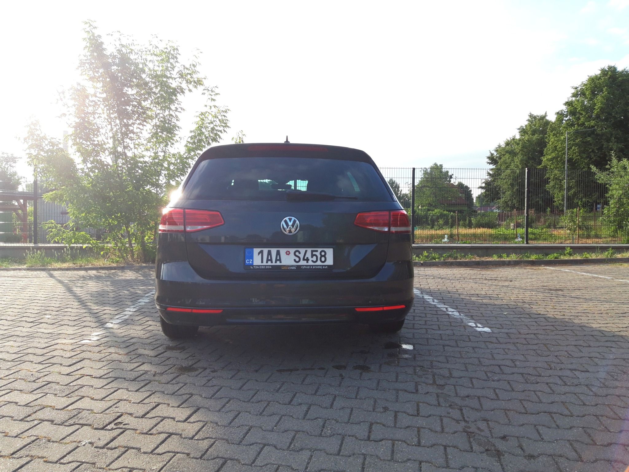 Volkswagen Passat, 2.0 TDI/ 110 kw/ Highline/ DSG - fotka 6