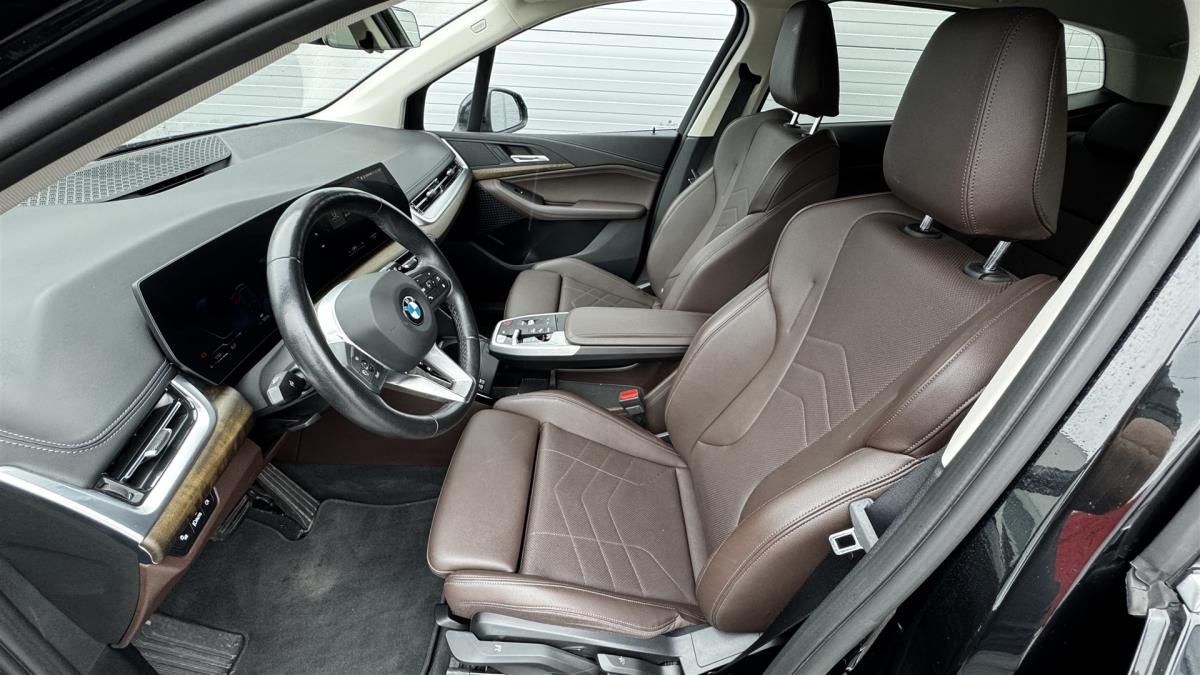 BMW Řada 2, 218d - fotka 5