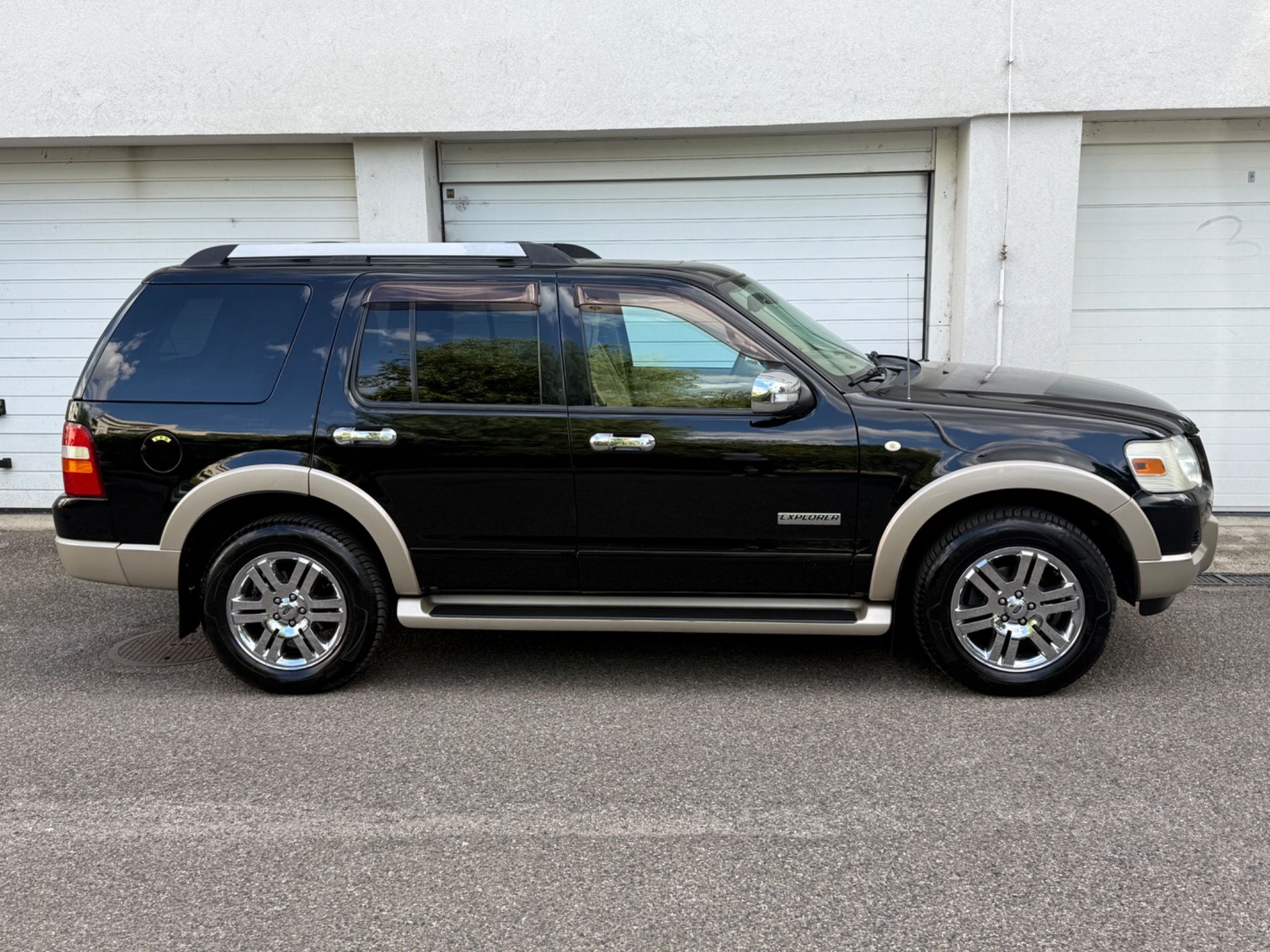 Ford Explorer, V8 4.6i + LPG 217kw Aut Taž 2t - fotka 6
