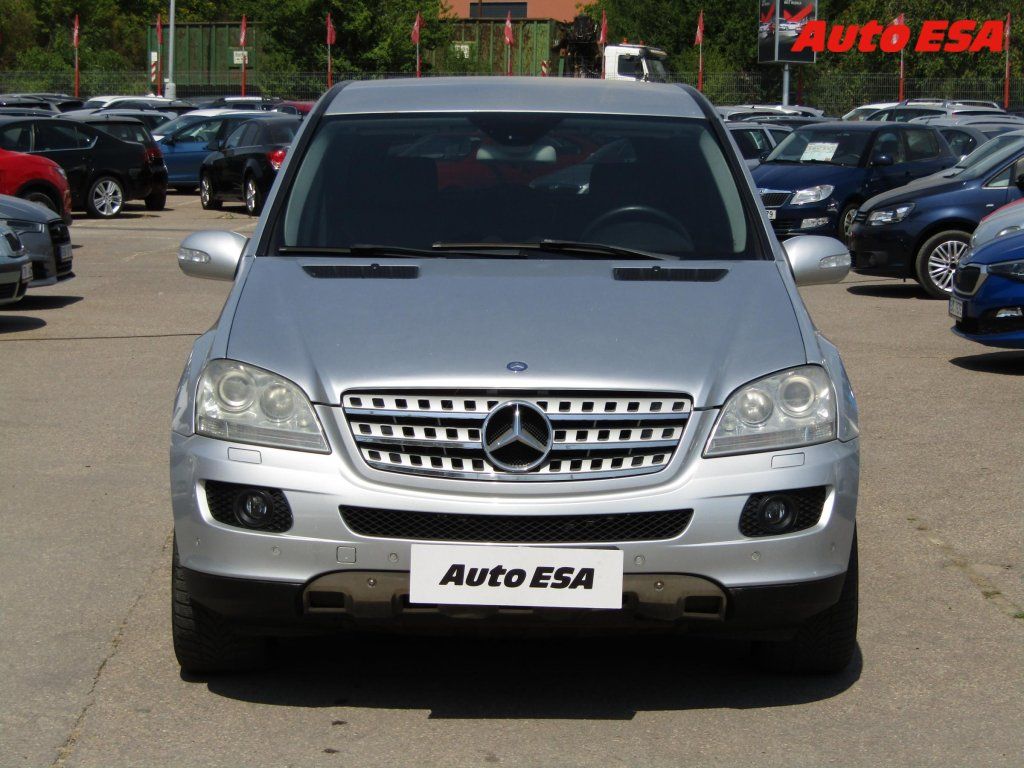 Mercedes-Benz Třídy M, 3.5 ML350 4M,ČR,AT - fotka 2