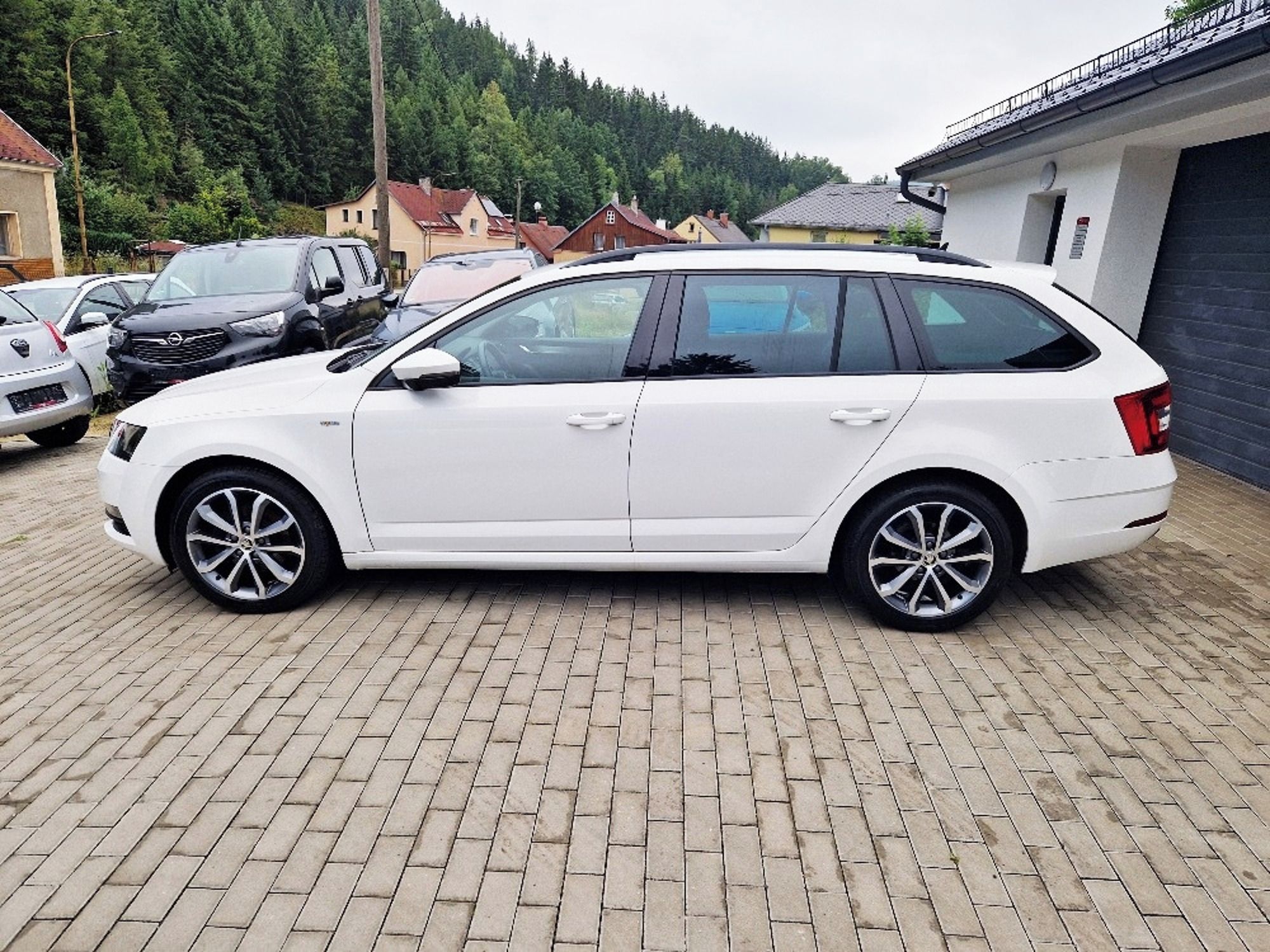Škoda Octavia, 2.0 TDi Soleil (110 kW), DSG - fotka 5