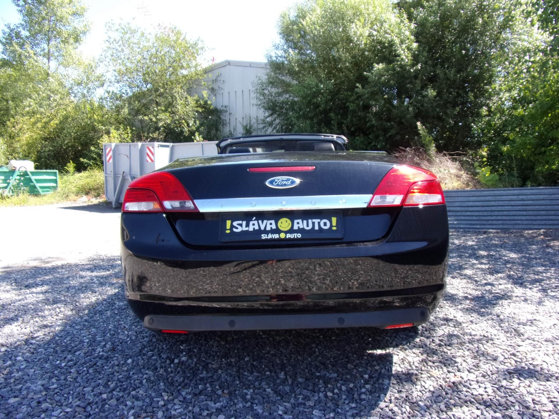 Ford Focus, 2.0TDCi100kW TITANIUM 183000KM - fotka 6
