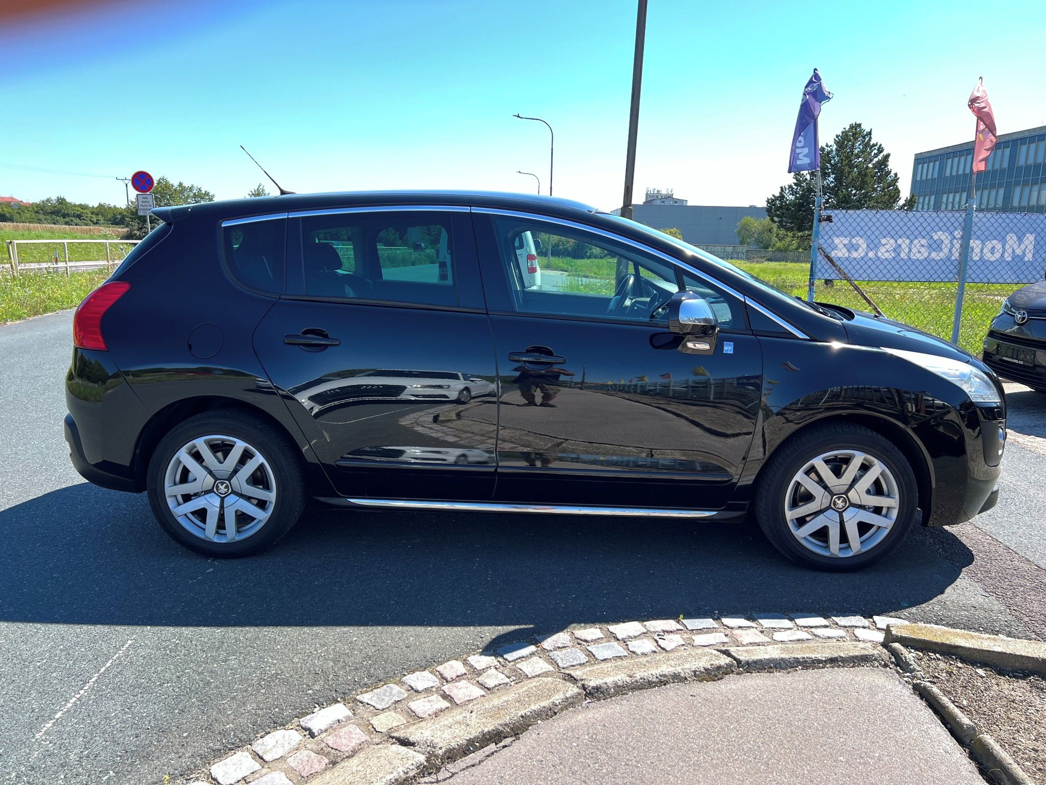Peugeot 3008, 2.0 HDi 16V 120kW 4X4 HYBRID4 - fotka 4