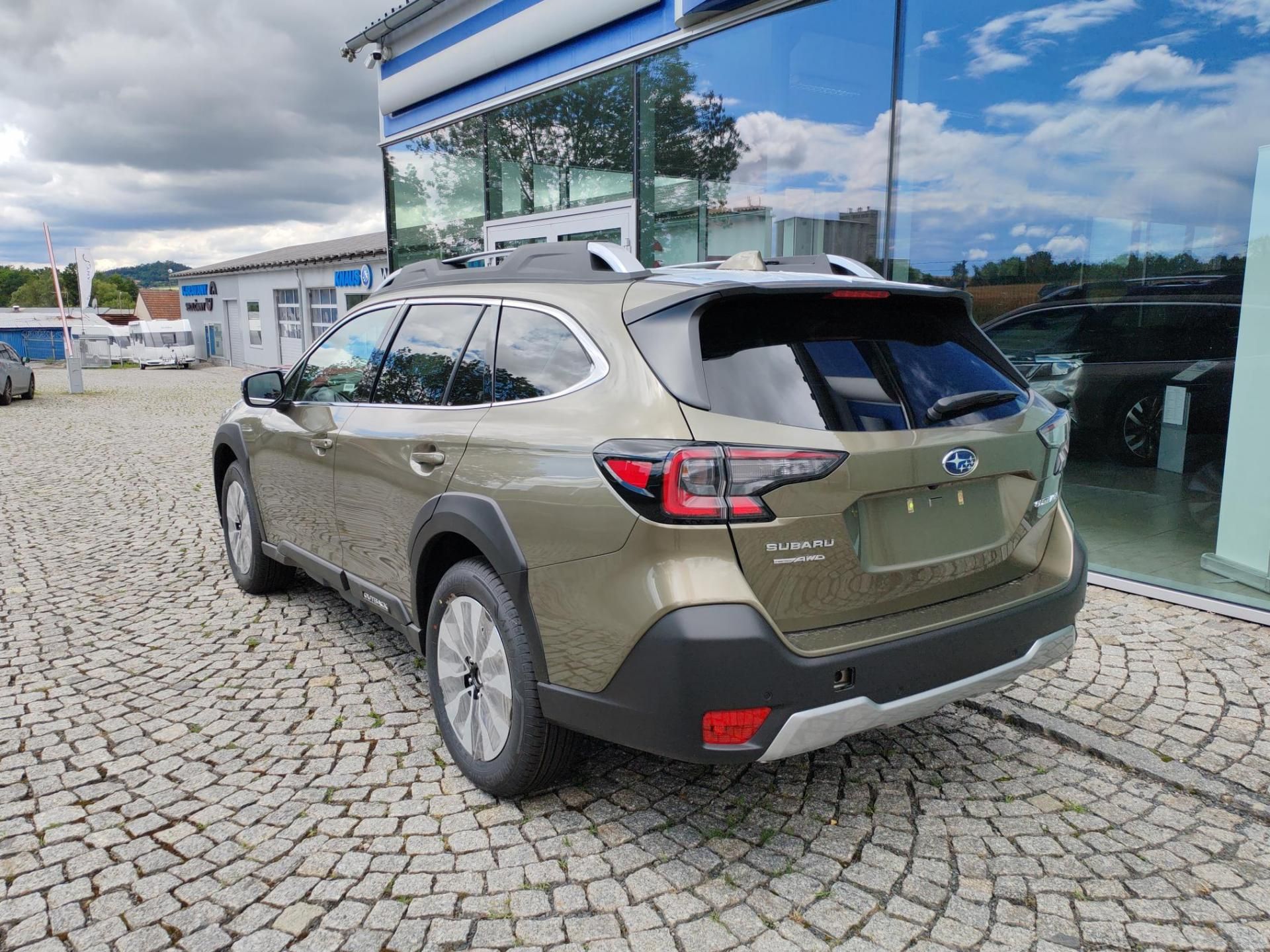 Subaru Outback, 2,5 Touring - fotka 3