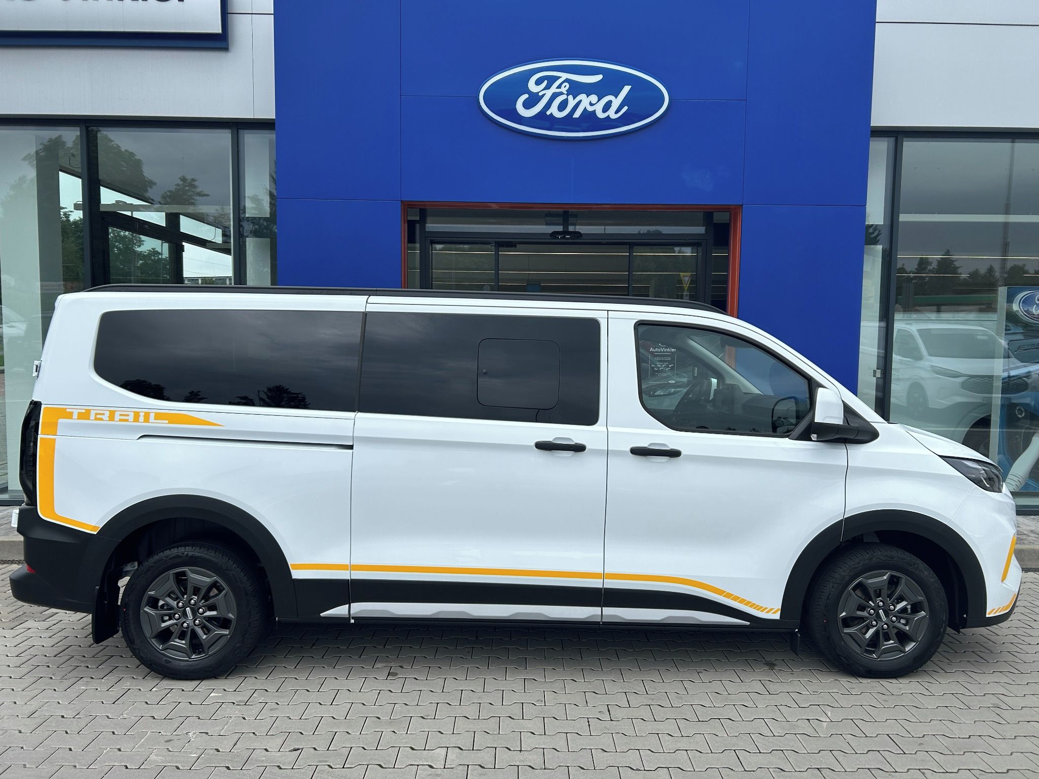 Ford Transit Custom, 2.0EcoBlue 110 kW Trail 320 L2 - fotka 3