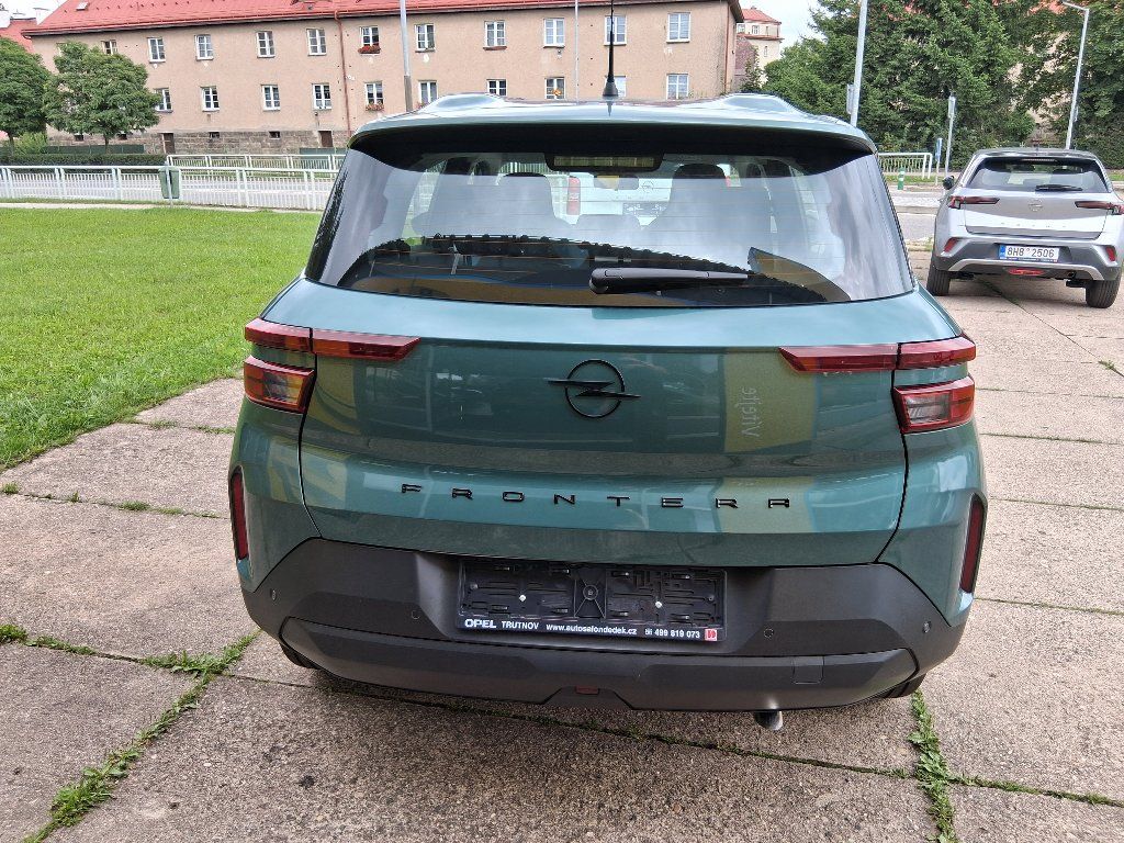 Opel Frontera, EDITION HYBRID 1,2 TURBO 81kW - fotka 5