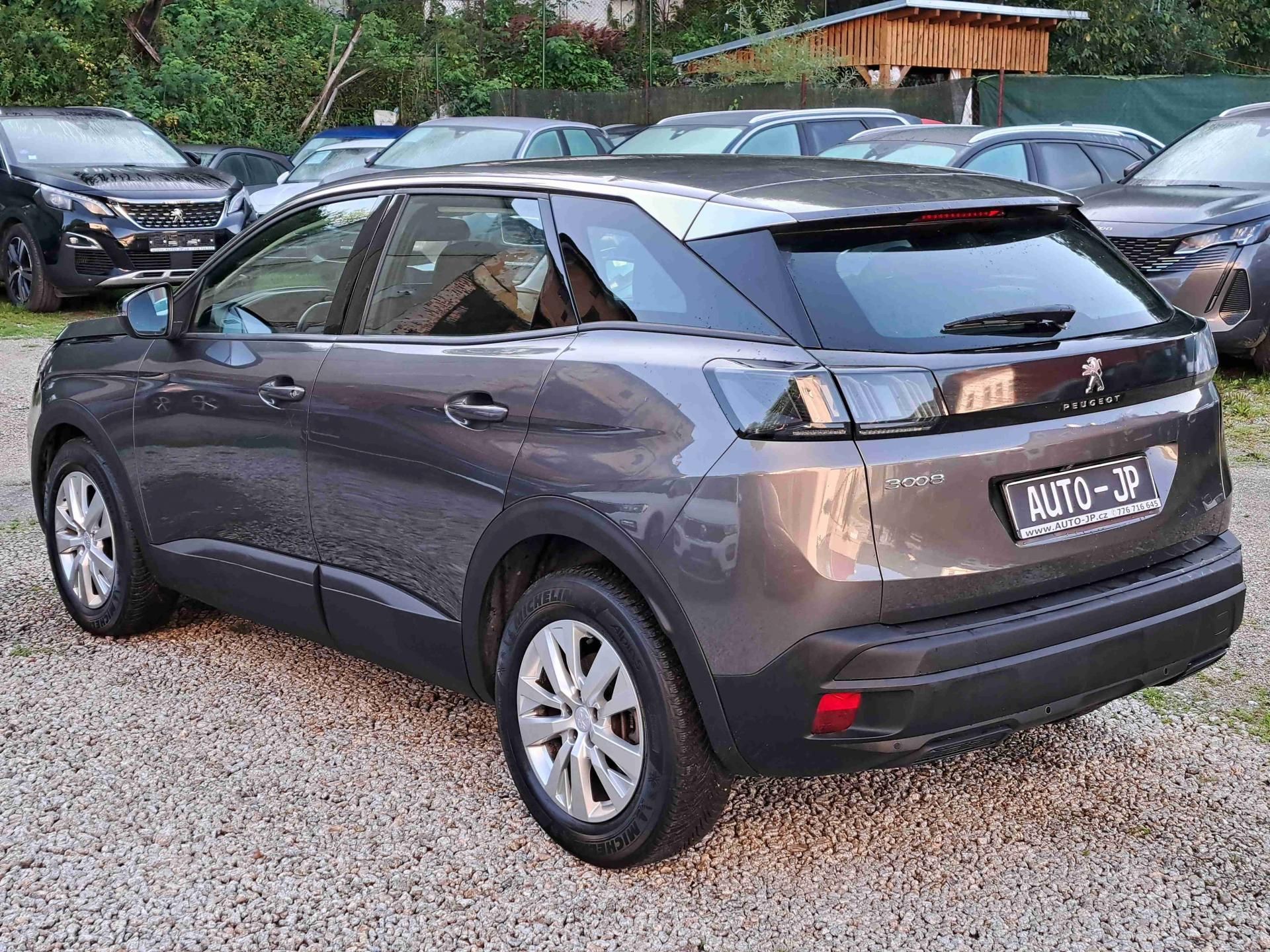 Peugeot 3008, 1,2 PT EAT8 LED 17ALU PDC NAVI - fotka 5