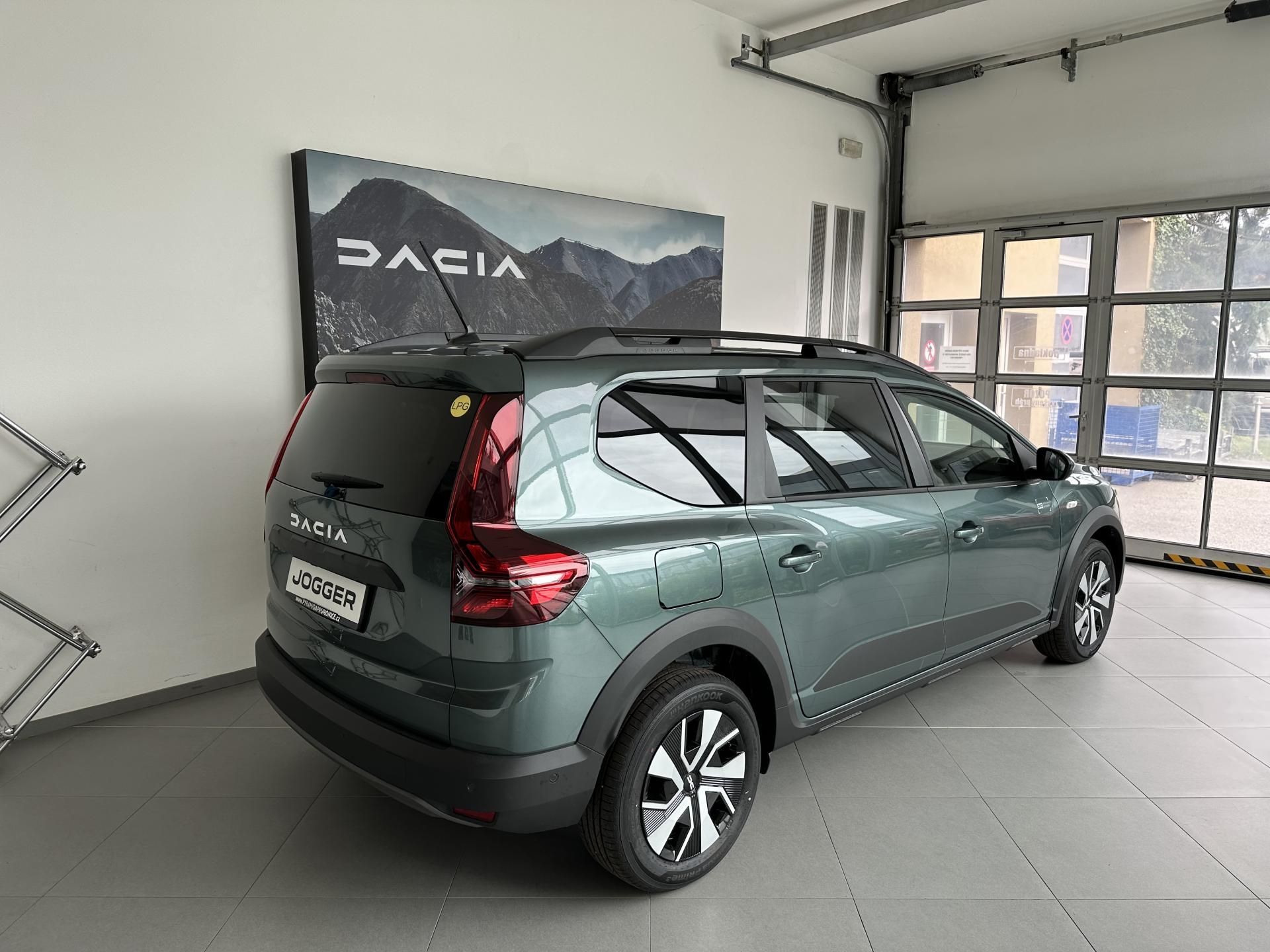 Dacia Jogger, Hybrid 7 míst - VÝPRODEJ - fotka 5
