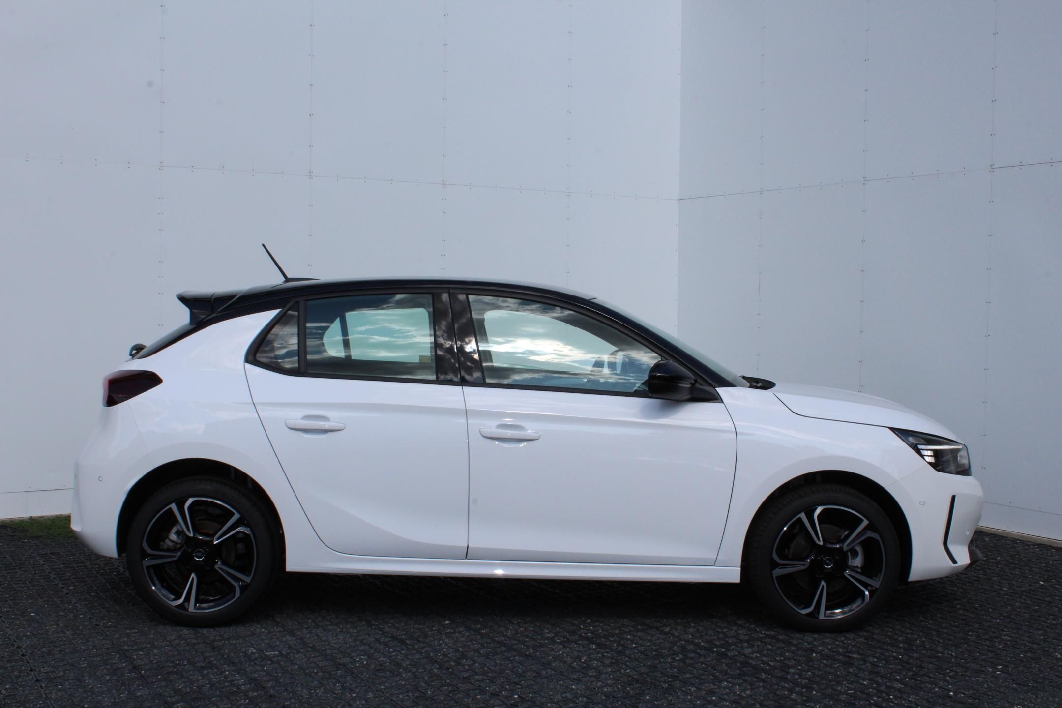 Opel Corsa, Hybrid GS 1.2 TURBO 110k eDCT6 - fotka 4