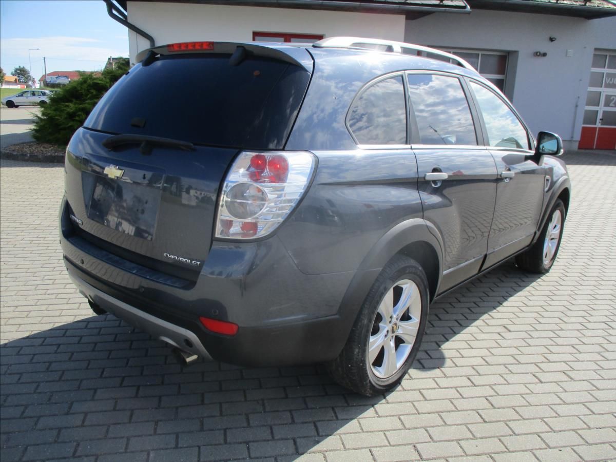 Chevrolet Captiva, 2,0 LT medium S 4x4 7mist na o - fotka 6