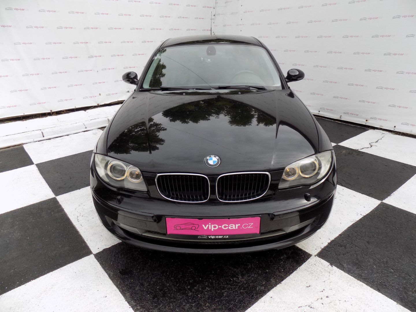 BMW Řada 1, 118d/Bi-xenon/AT/ - fotka 4