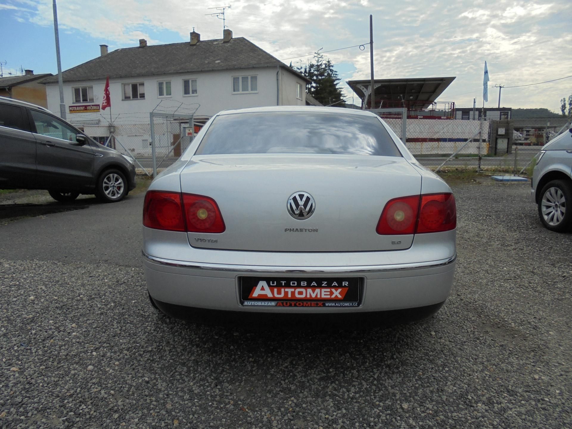 Volkswagen Phaeton, 5.0 TDI V10- AUTOMAT- ALU 19 - fotka 6