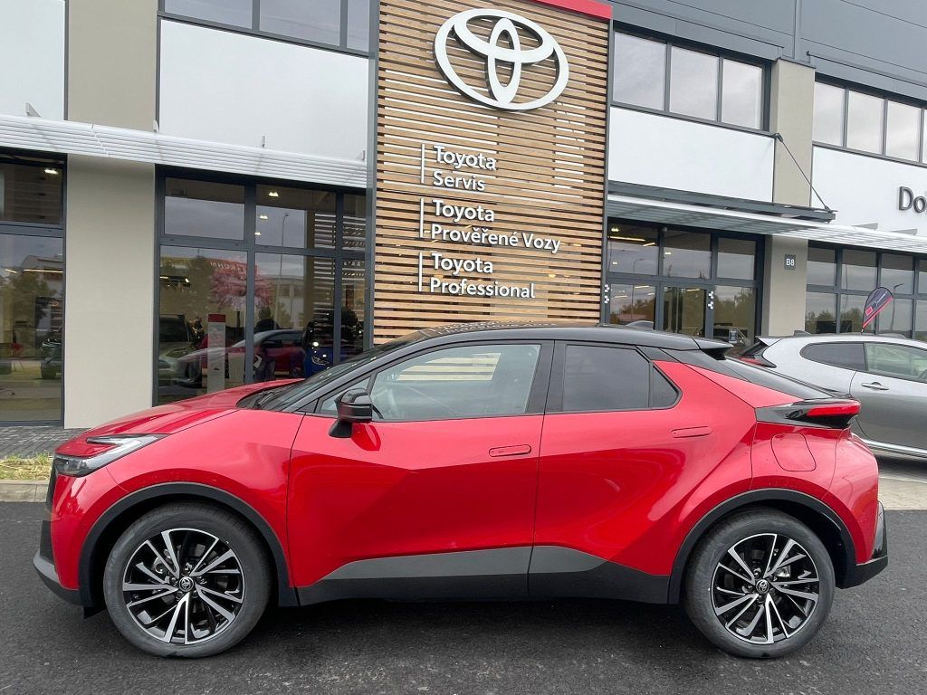 Toyota C-HR, 2.0 Plug In Hybrid Exe TechVIP - fotka 3