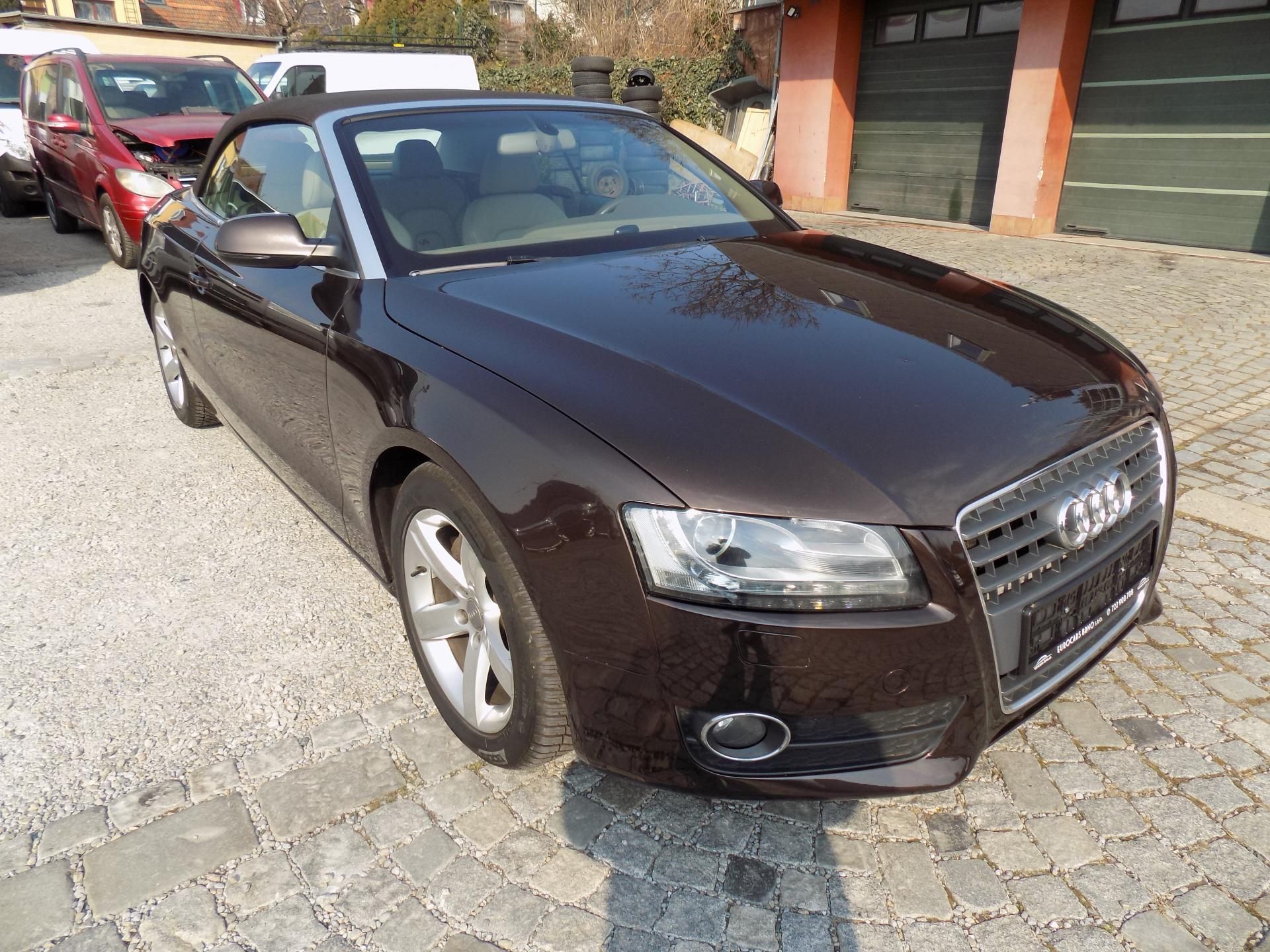 Audi A5, 2,0 TFSI 155 KW KŮŽE TEMP. - fotka 5