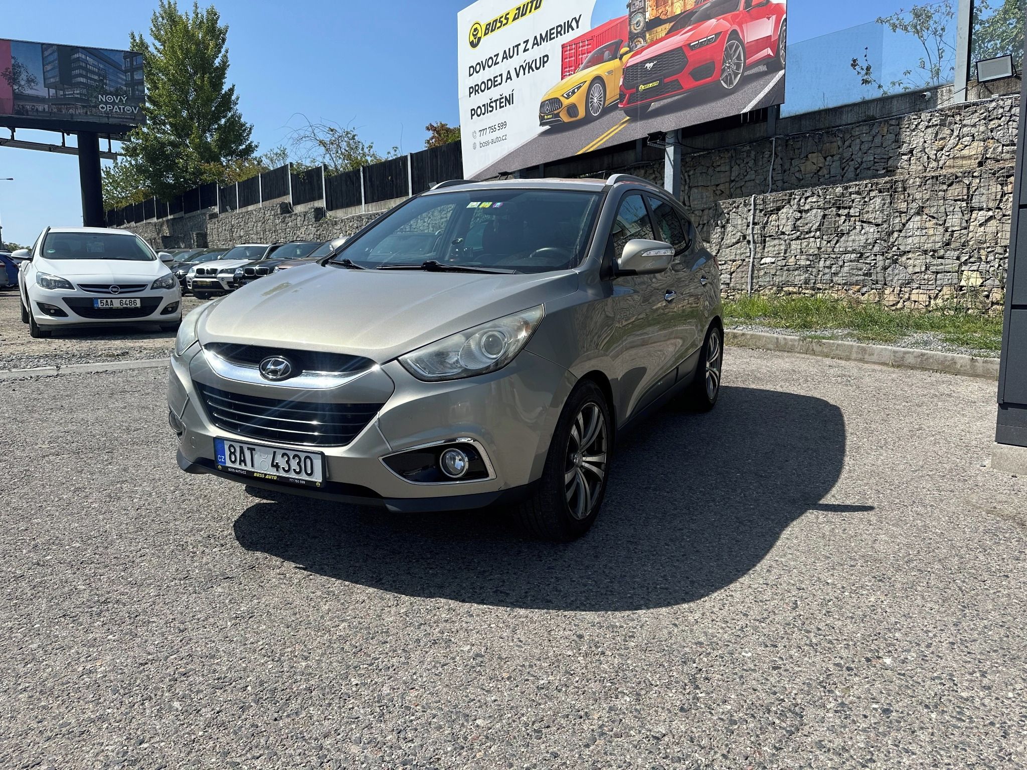 Hyundai ix35, Hyundai IX35 2010 2.0 - fotka 3