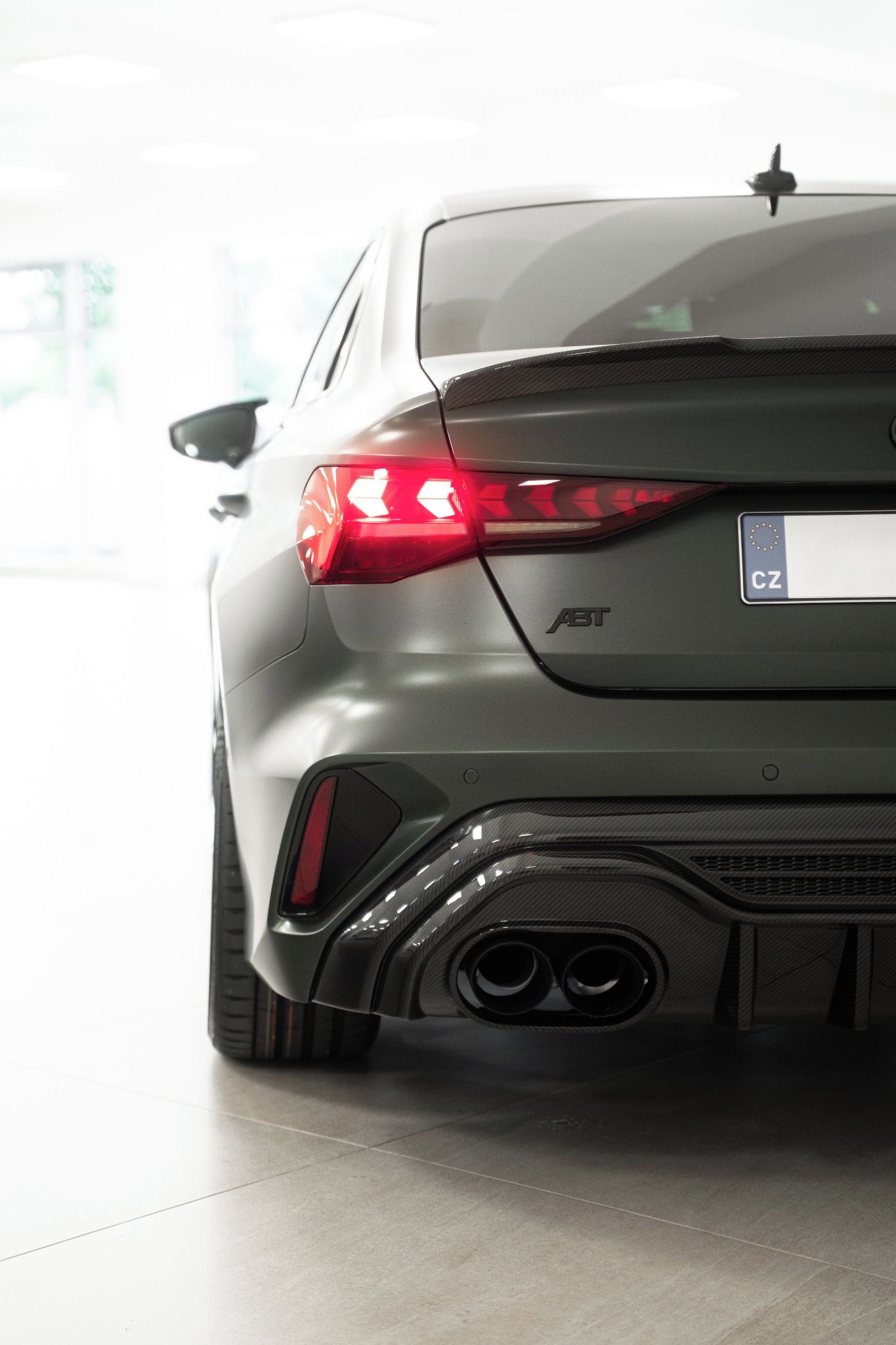 Audi RS3, -R ABT 1 of 125 - DPH, PPF, CZ - fotka 5
