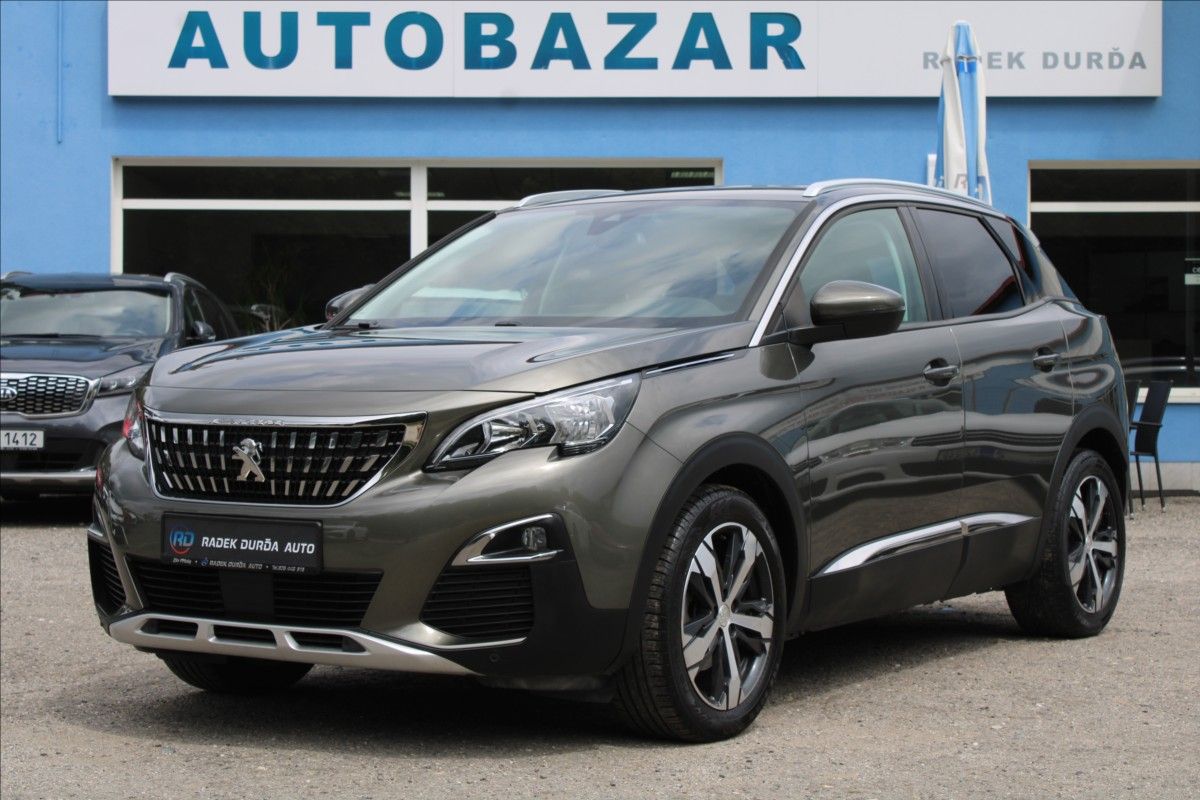 Peugeot 3008, 1,2 PureTech 1.MAJ,ČR,ALLURE