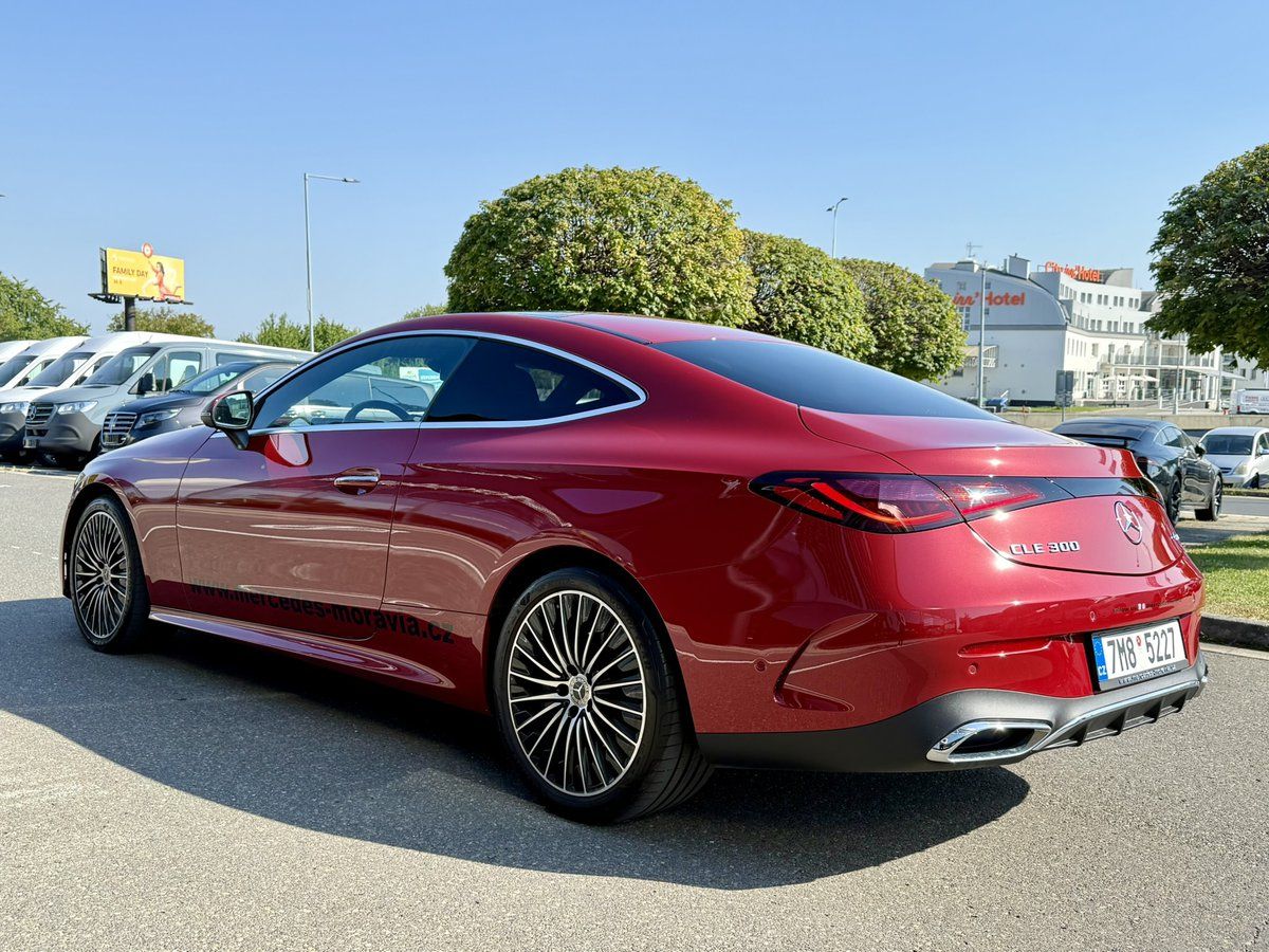 Mercedes-Benz CLE, 300 4MATIC kupé AMG linie - fotka 6
