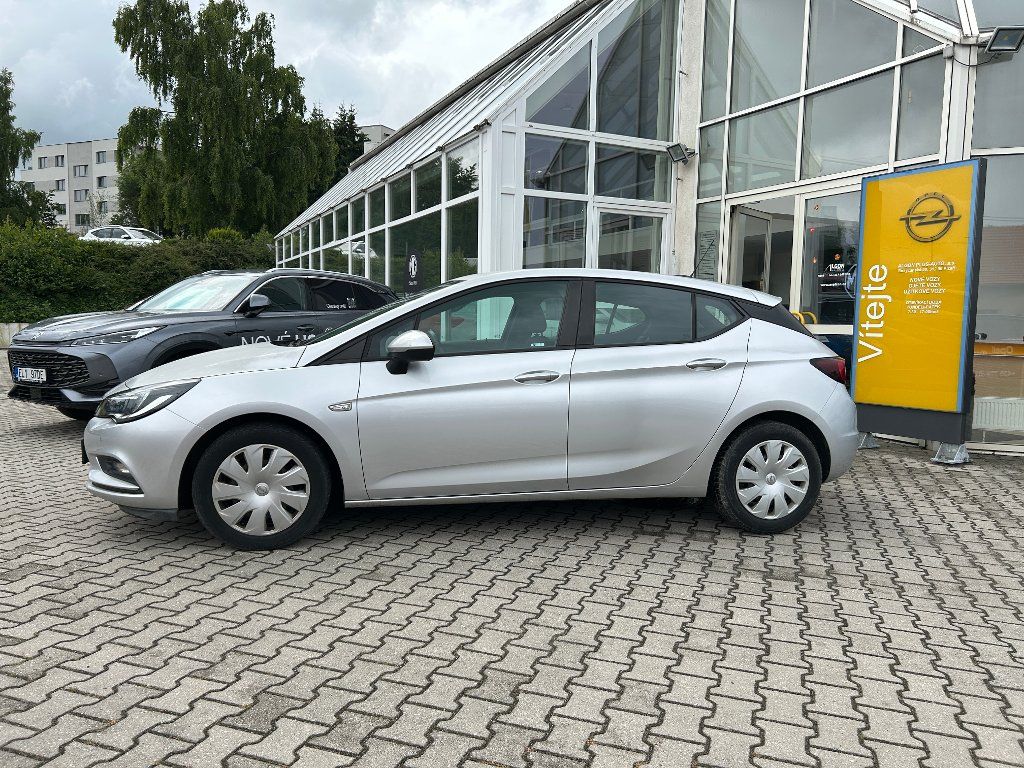 Opel Astra, Enjoy 1,4 Turbo 92kW MT6 - fotka 2