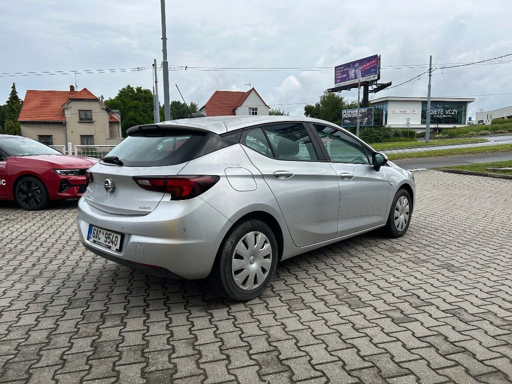Opel Astra, Enjoy 1,4 Turbo 92kW MT6 - fotka 4