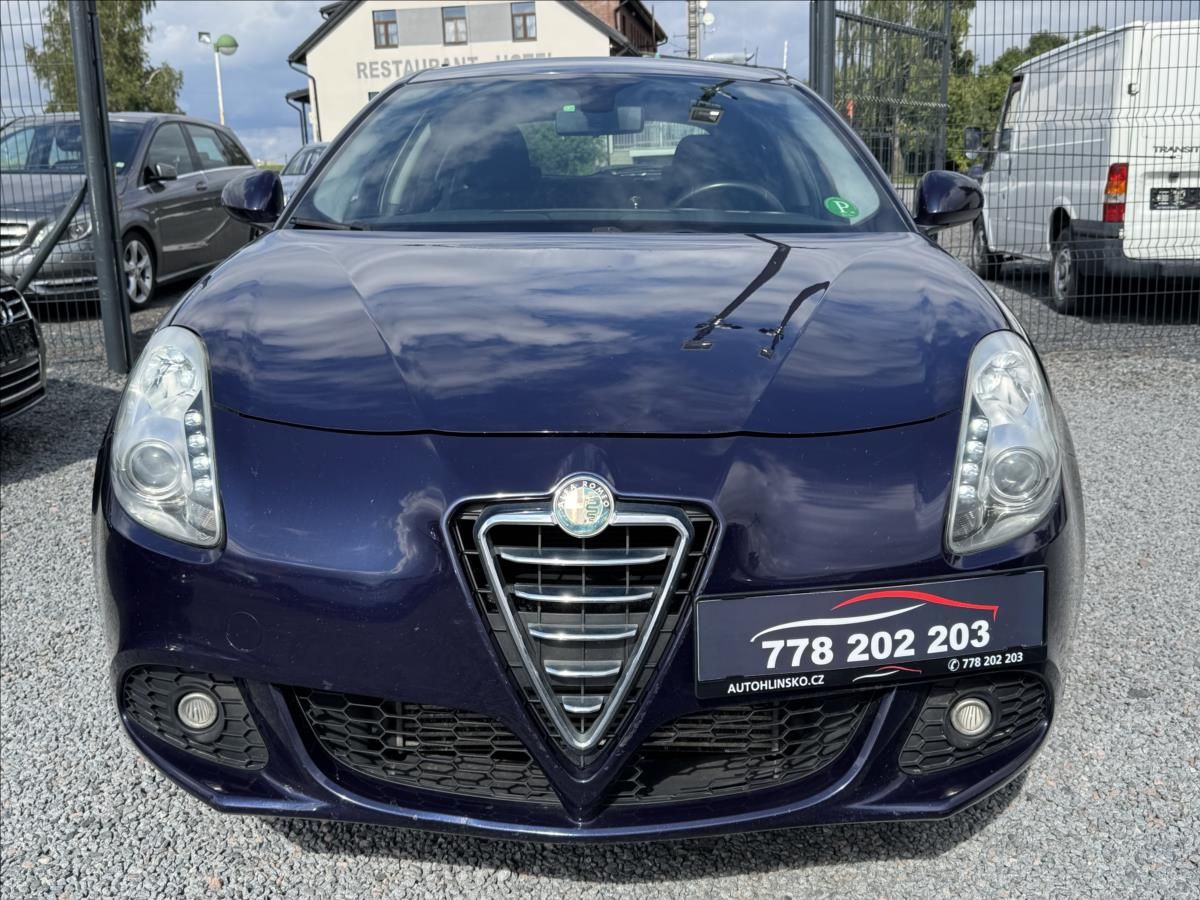 Alfa Romeo Giulietta, 1.6 Mjtd 77kw - fotka 2