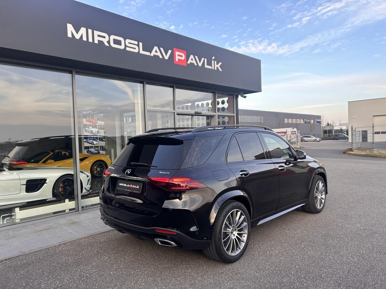 Mercedes-Benz GLE, 450d 4MATIC AMG NIGHT - fotka 5