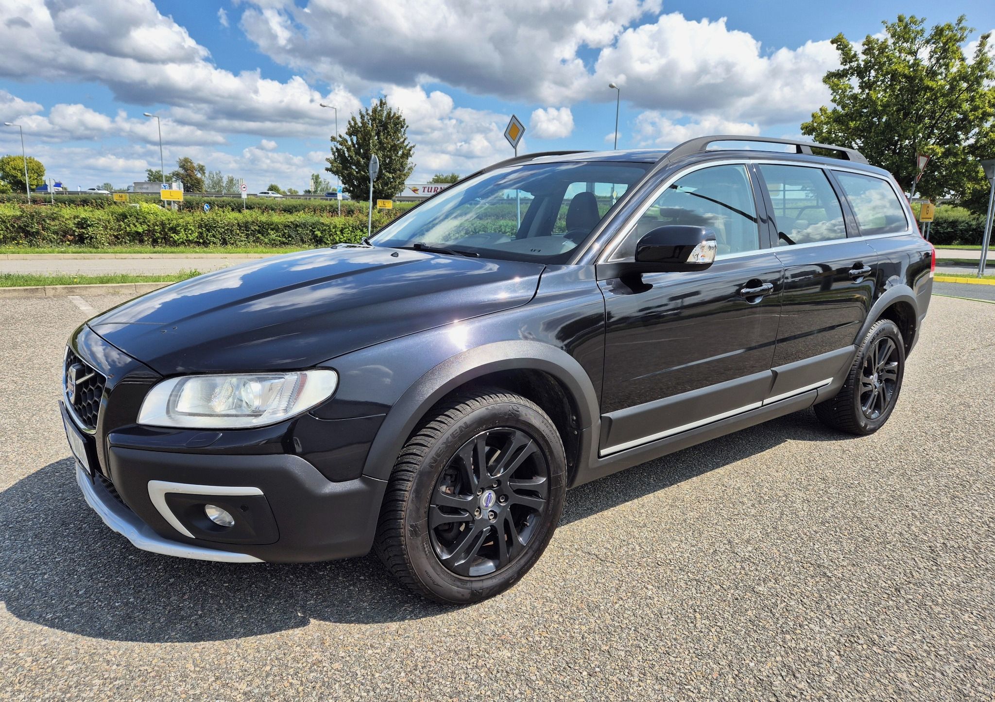 Volvo XC70, 2.4D4 AWD 2015 1MAJ NAVI XENON