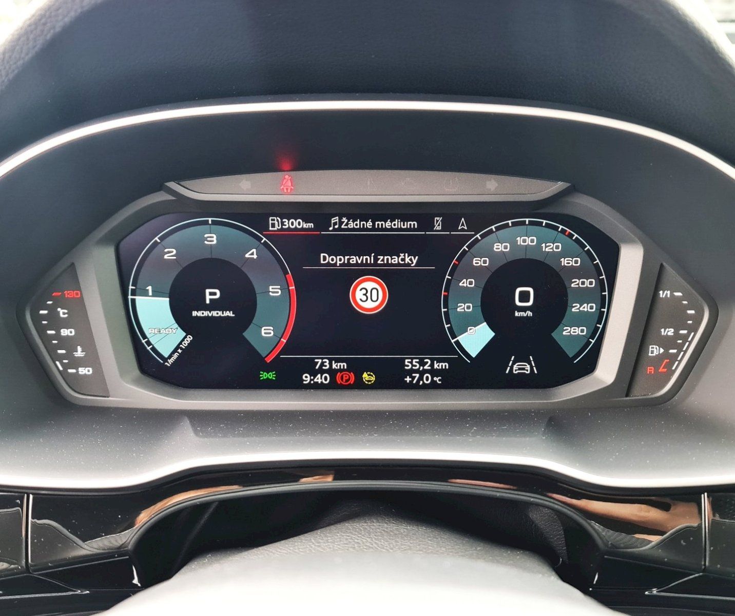 Audi Q3, 35 TDI 110 kW S-LINE - fotka 6