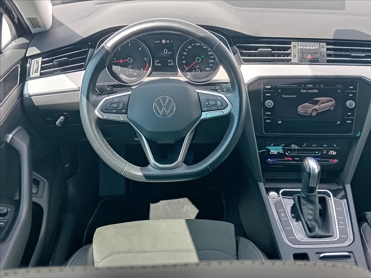 Volkswagen Passat Variant, 2,0 TDi 110kW 7DSG ELEGANCE  B - fotka 6