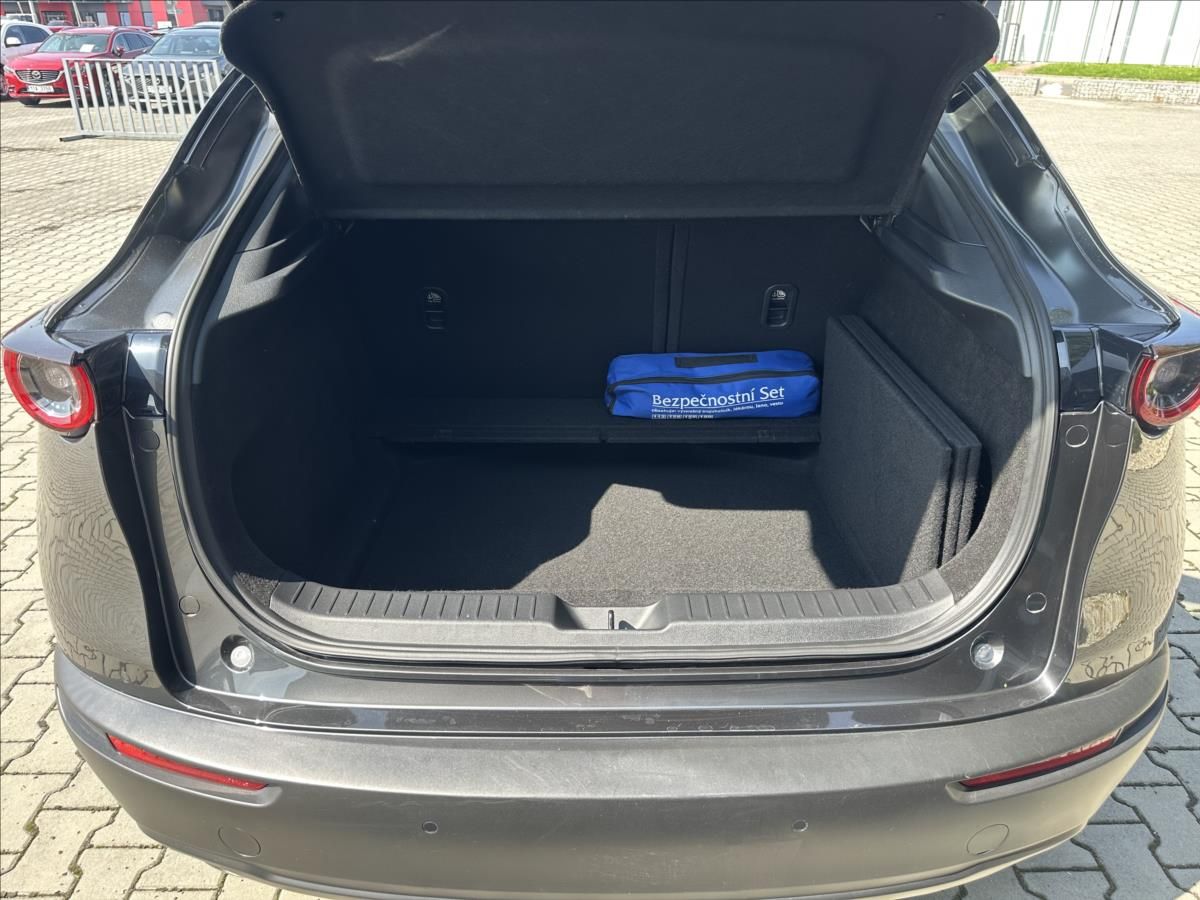 Mazda CX-30, 2,0 G150 AWD Plus IPM2 - fotka 5
